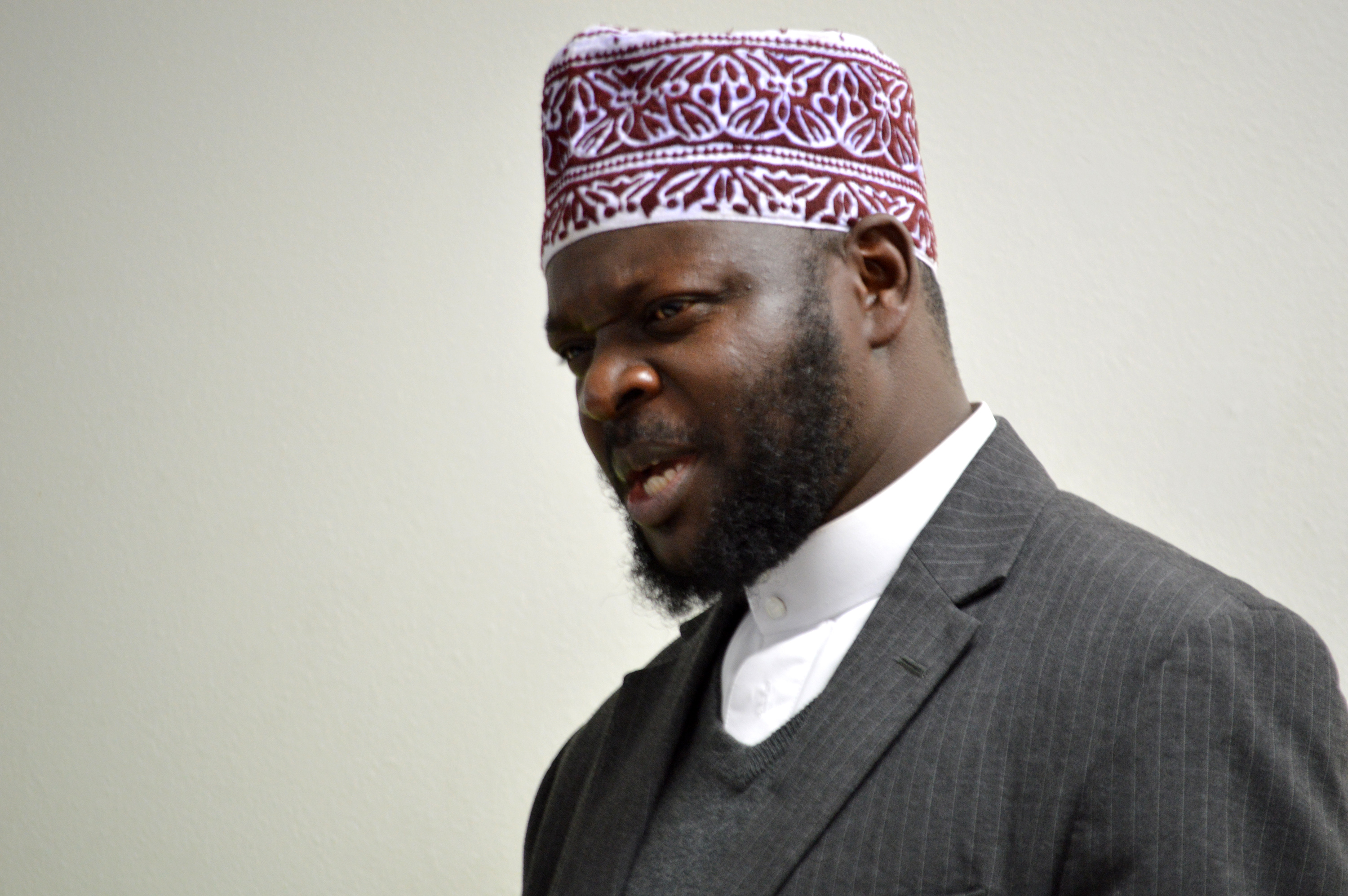 Activists present 'letters of support' to New Mexico mosque