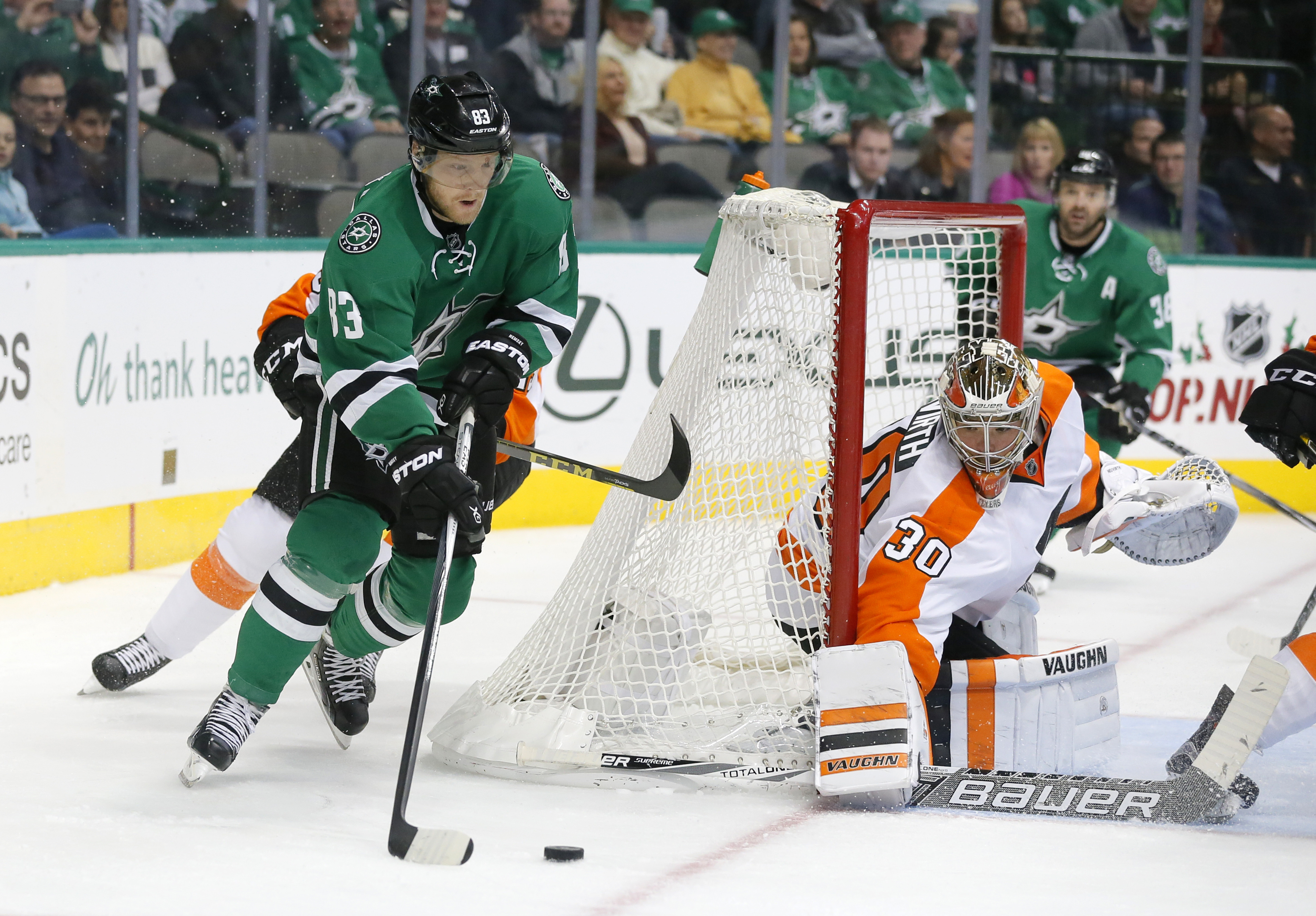 Roussel scores winner as Stars beat Flyers 3-1
