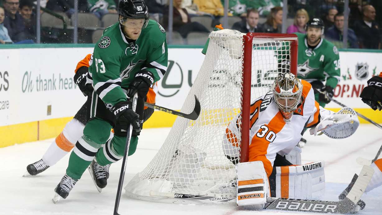 Roussel scores winner as Stars beat Flyers 3-1