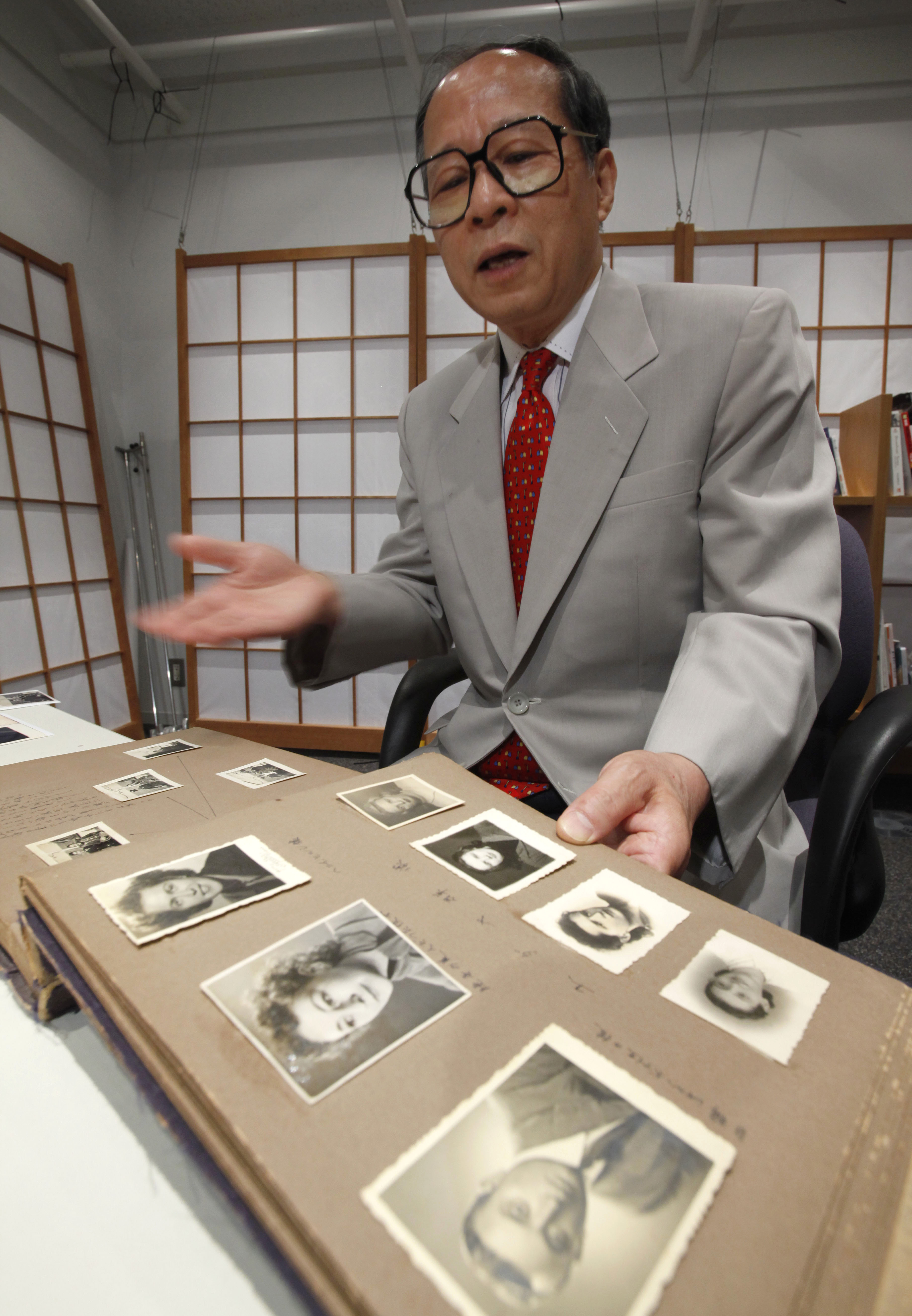 Photos of WWII refugees saved by Japanese official are ID'd