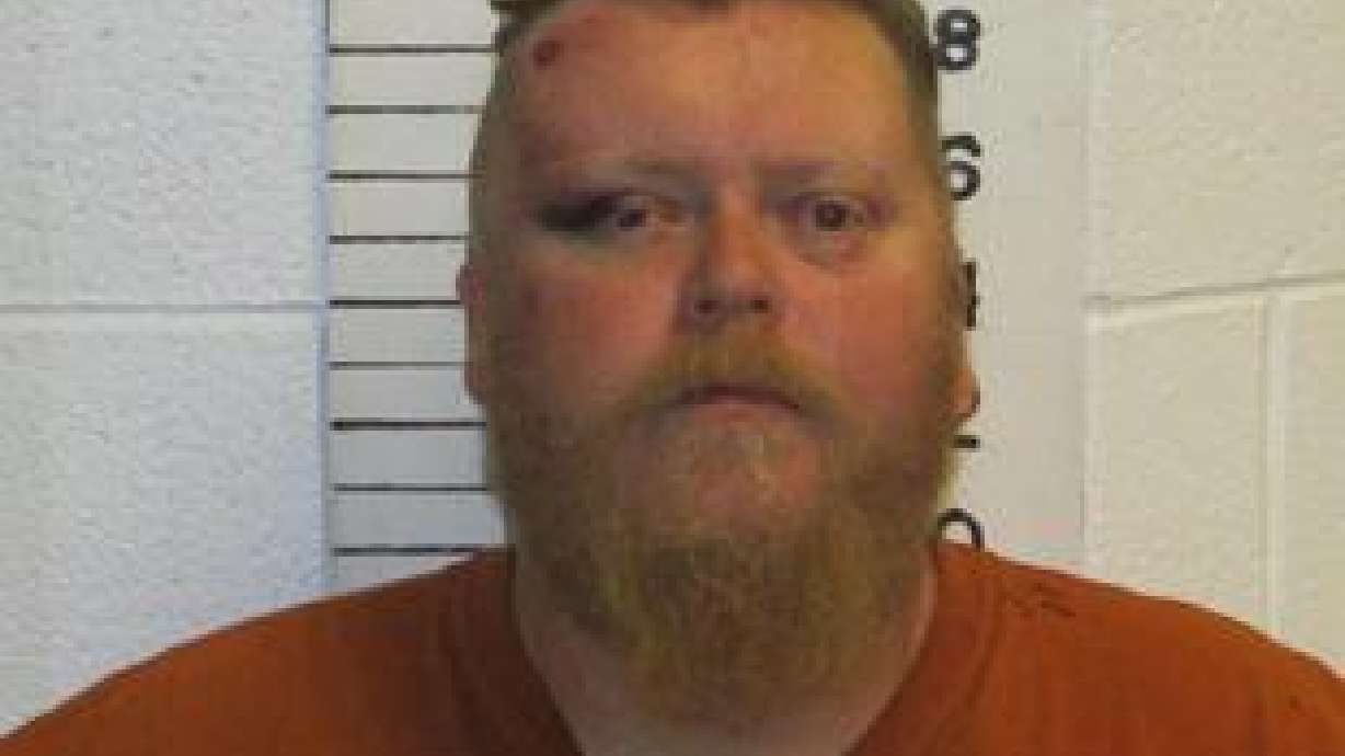 Man accused of murder left fight, returned to shoot victim, warrant states