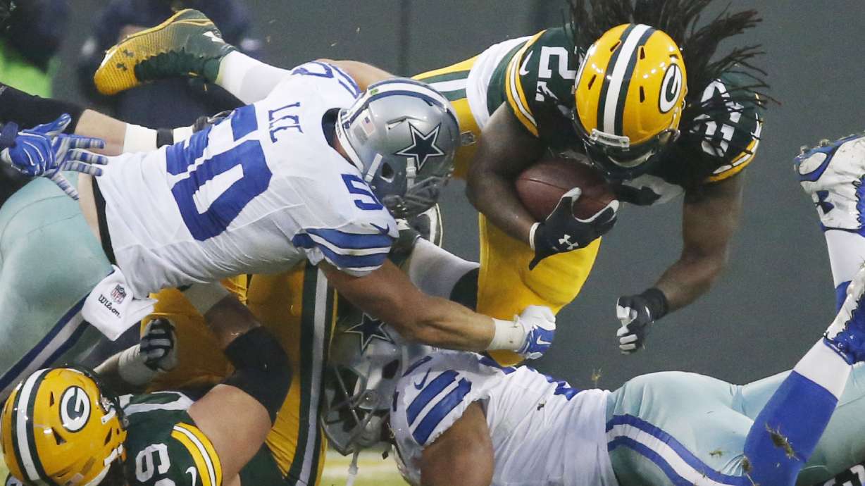 Lacy, Starks lead Packers past Cowboys 28-7