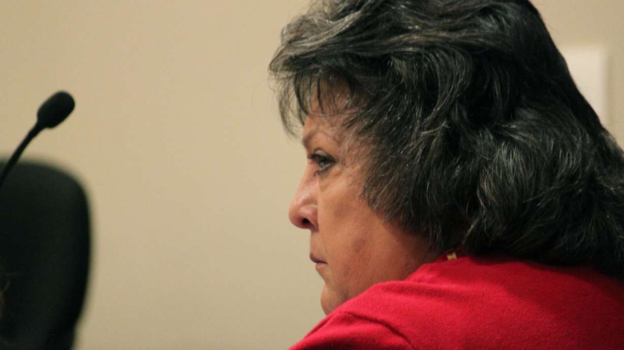 Ex-official told to apologize to donors, citizens for crimes