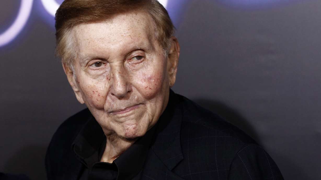 Redstone's ex-companion challenges mogul's signature on doc