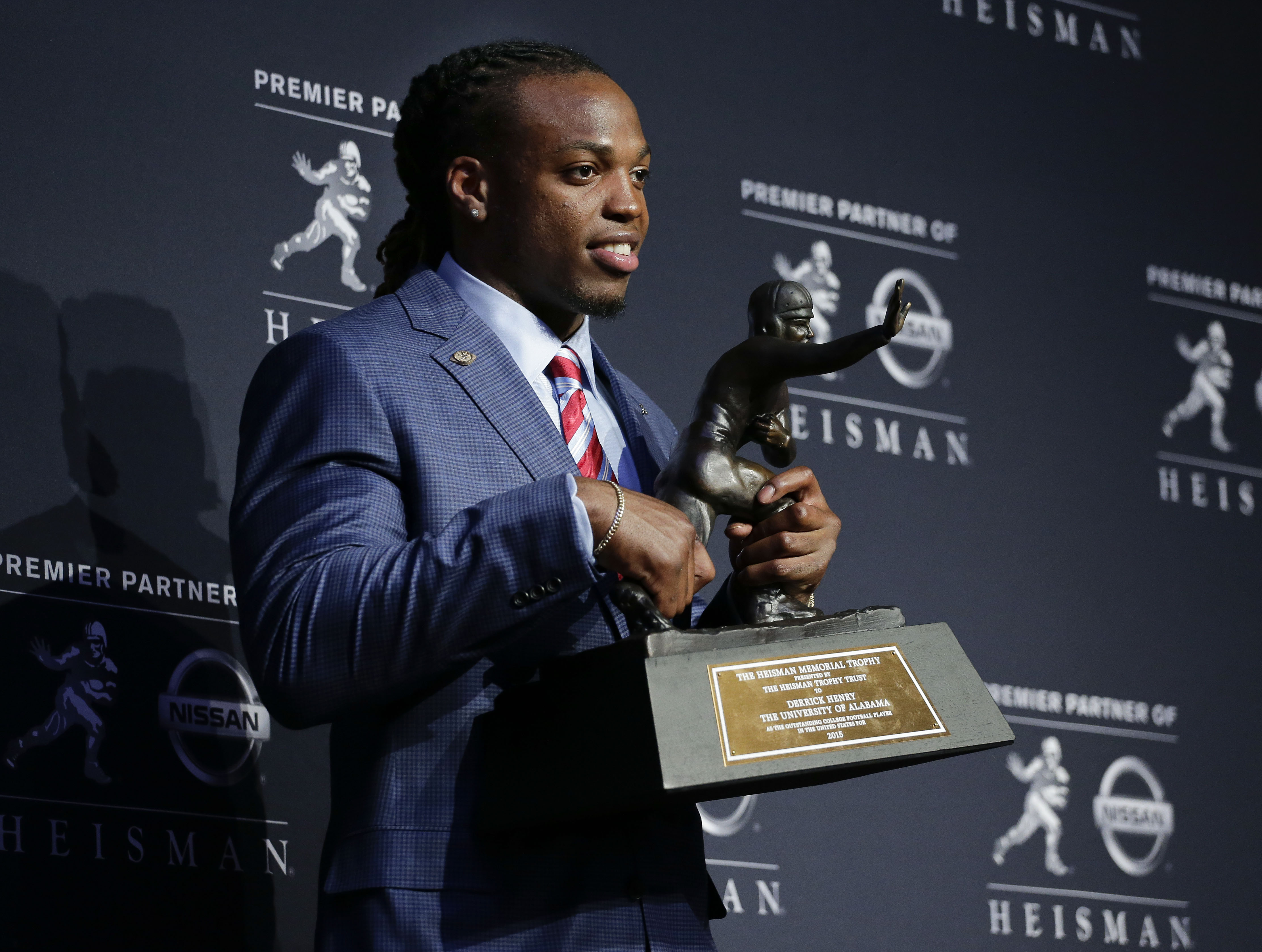 Henry captures another award: SEC offensive player of year
