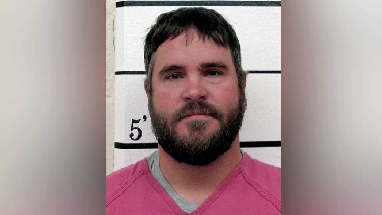 Ex-Monticello police sergeant sentenced to 10 days in jail