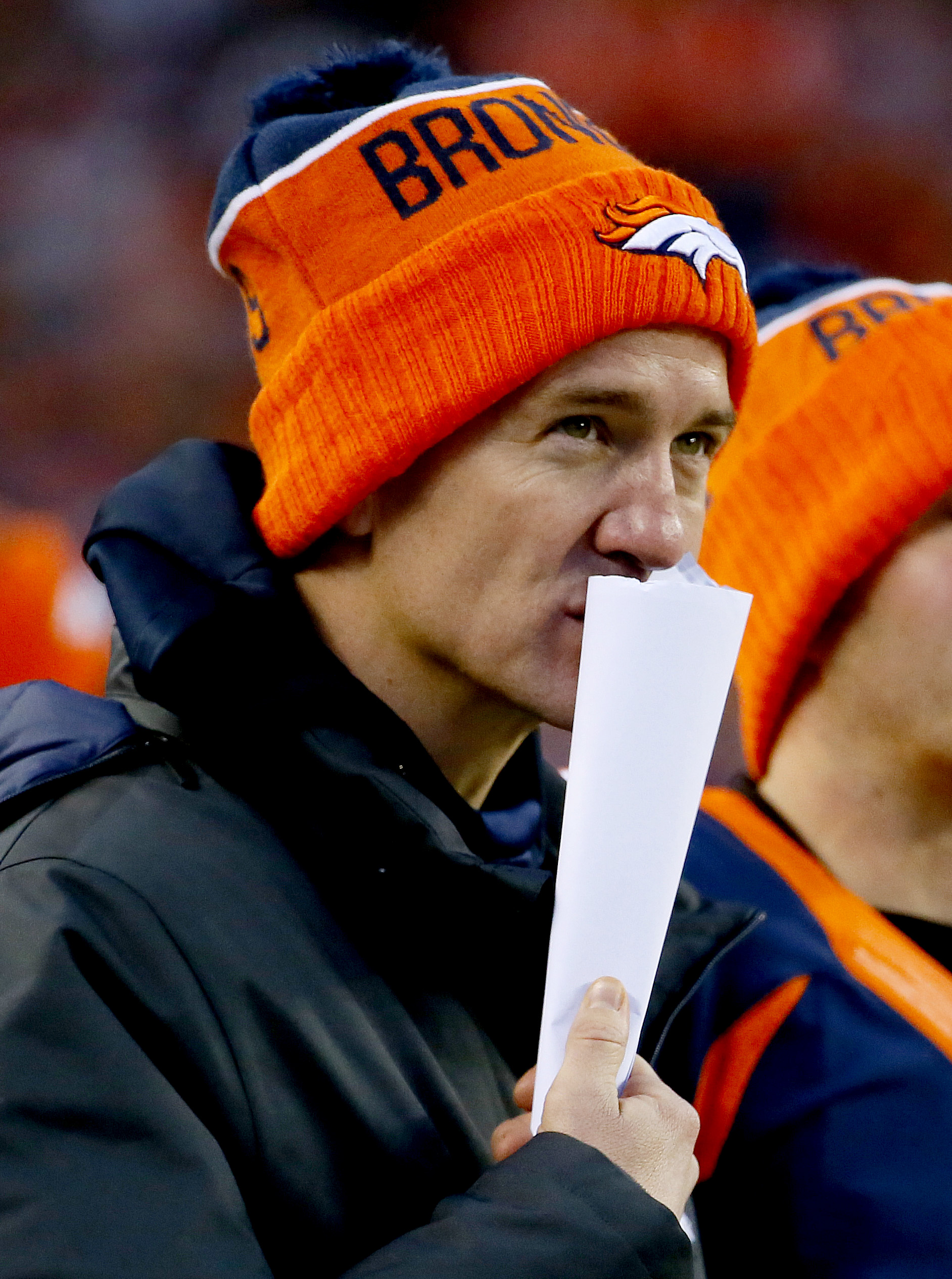 Broncos sticking with Osweiler but Manning may practice