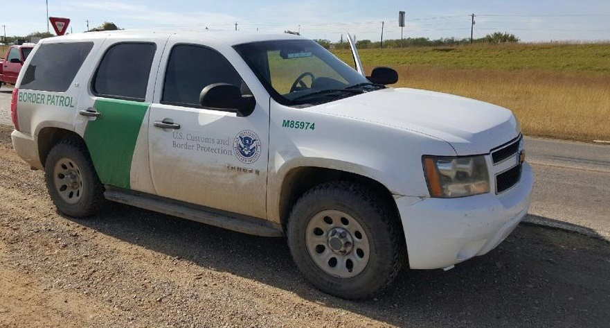 Smuggled immigrants found in fake Border Patrol SUV