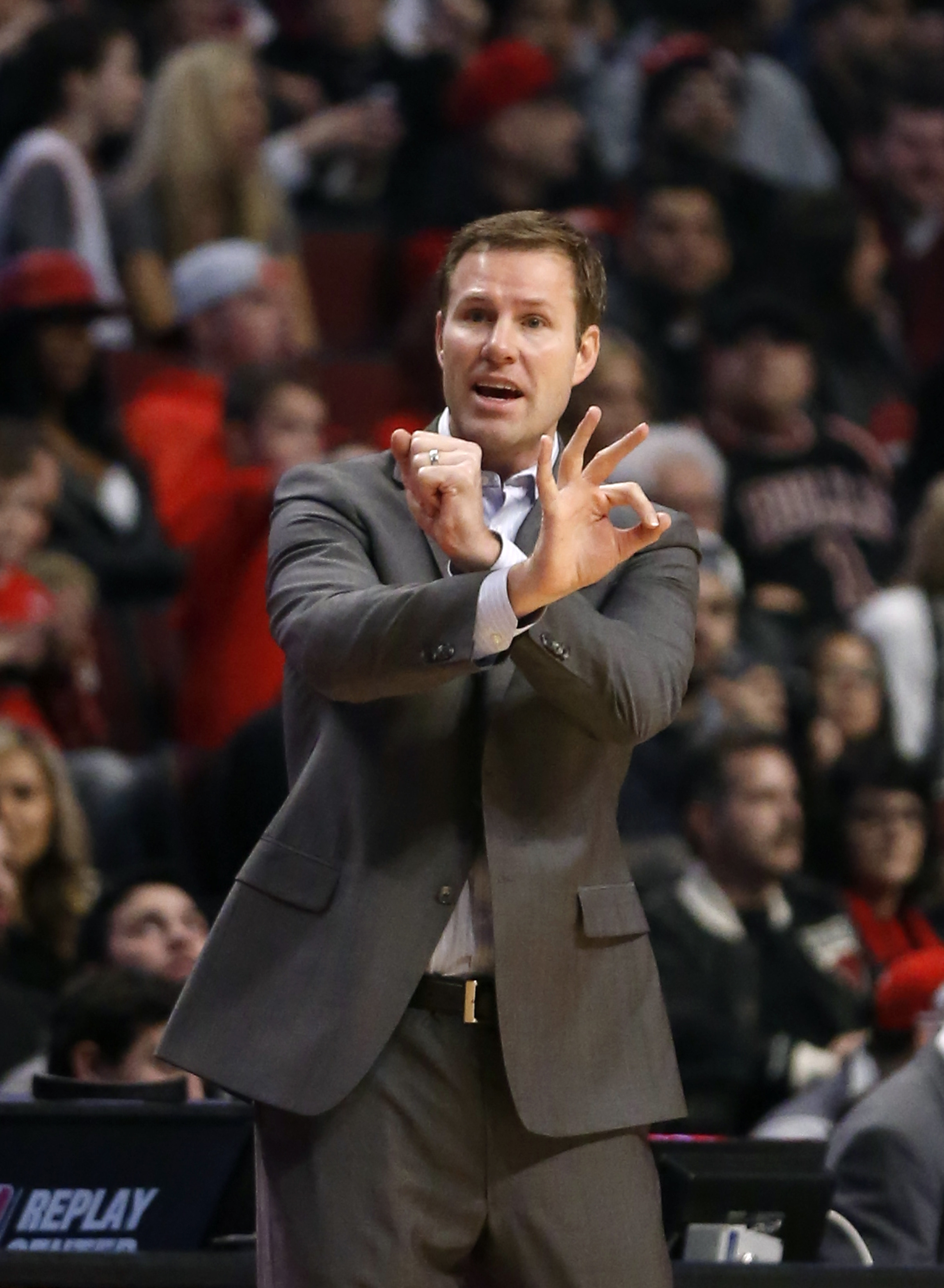 Bulls use 2nd half surge for 115-96 rout of lowly 76ers