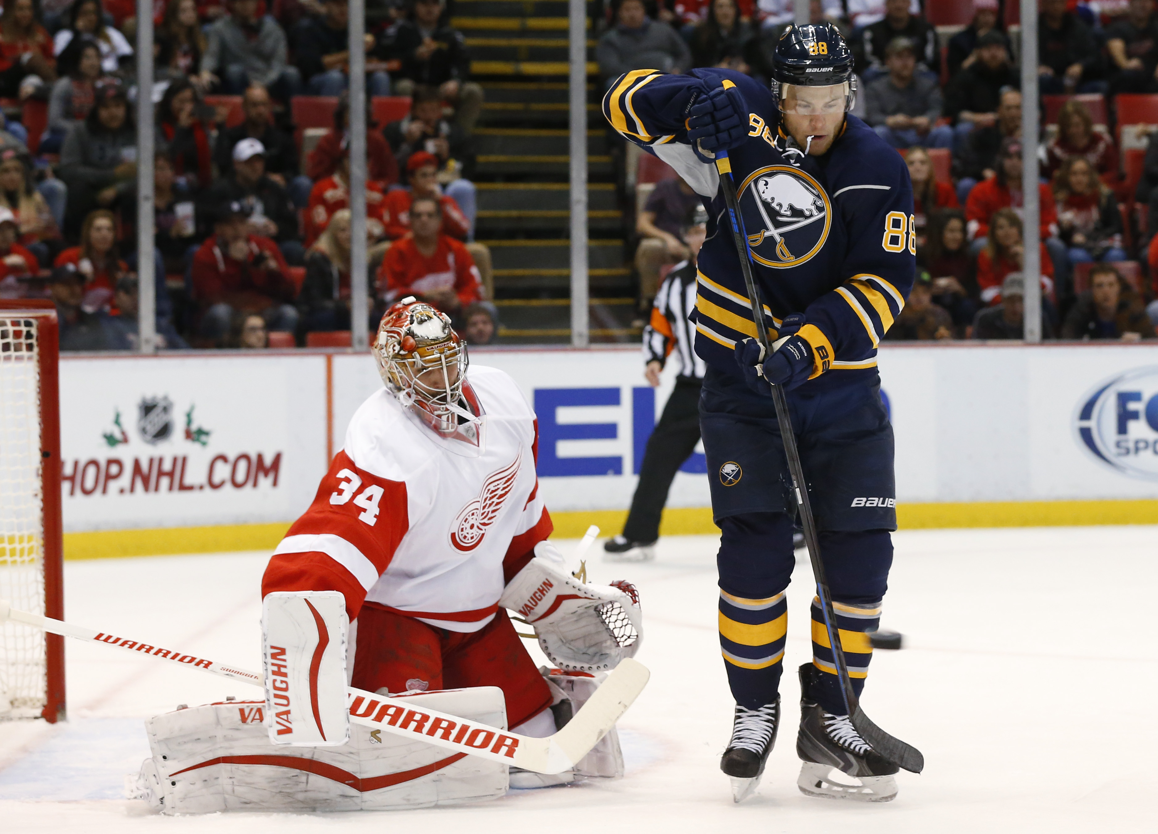 O'Reilly, Larsson rally Sabres to 2-1 win over Red Wings