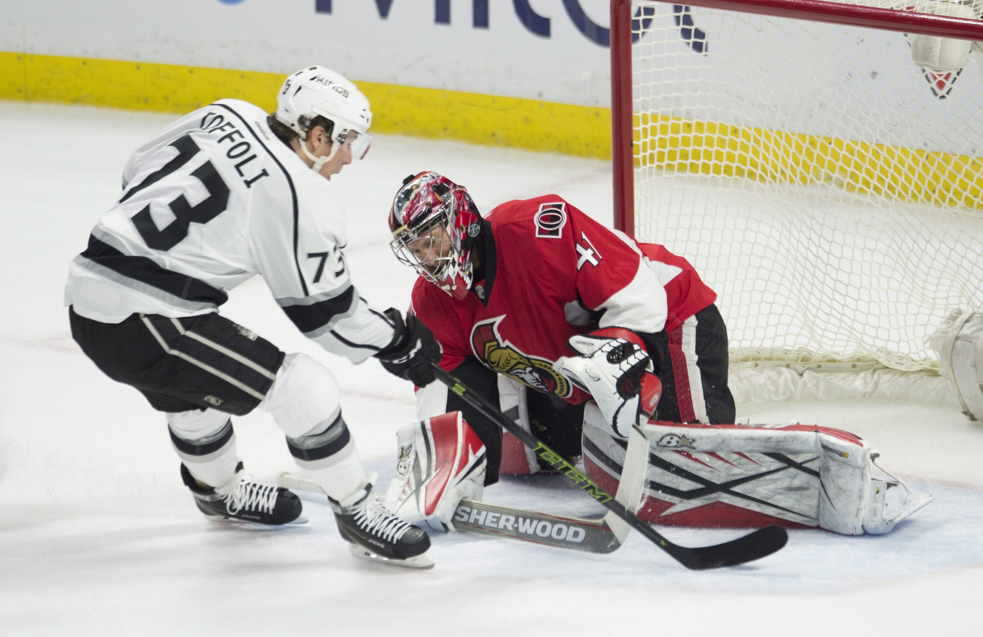 Hoffman's 3 points lead Senators to 5-3 win over Kings