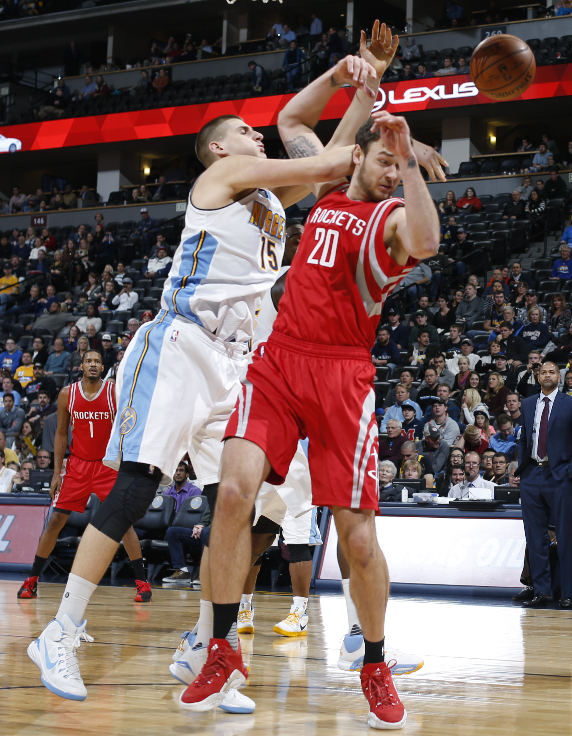 Nuggets survive shoe-toss technical, hold off Rockets
