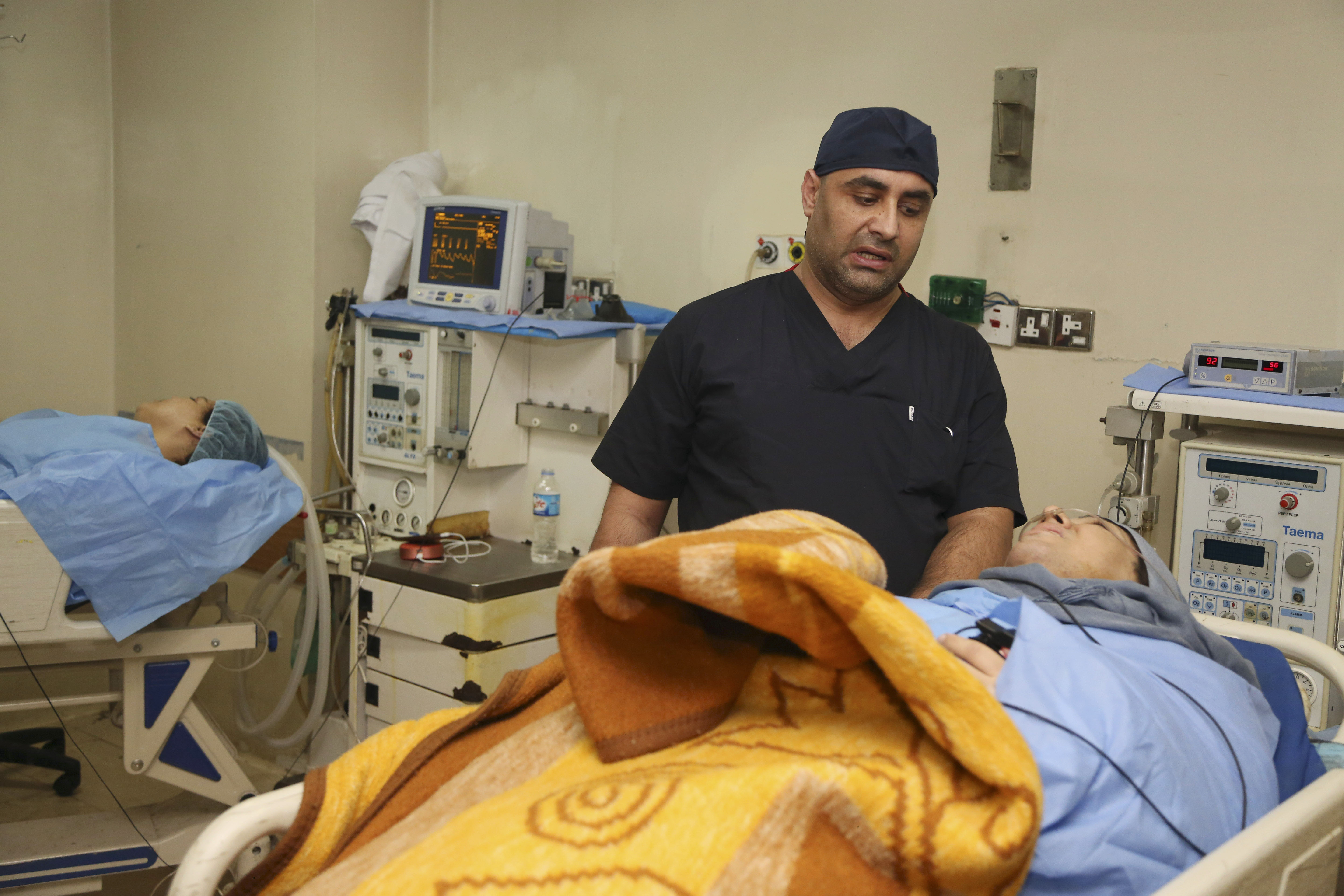 Doctors still working in Iraq face violence, tribal justice
