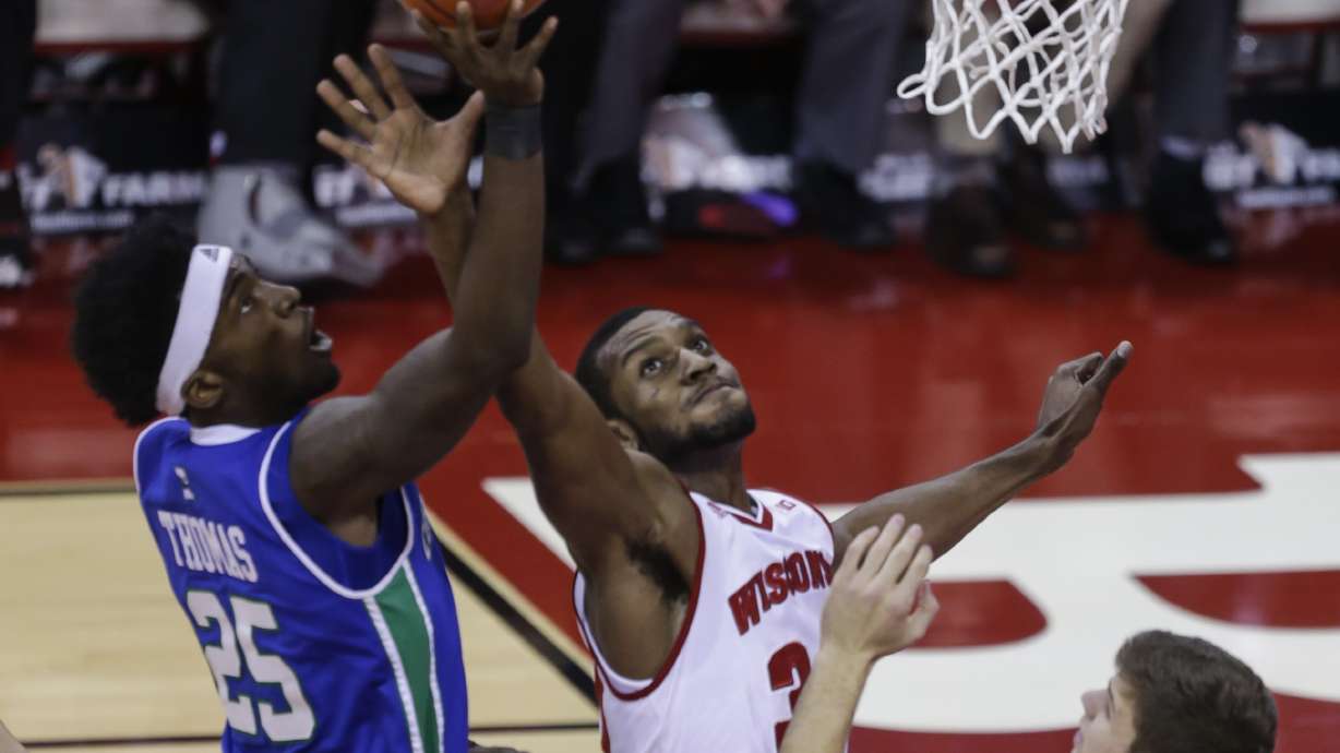 Wisconsin downs Texas A&M-Corpus Christi 64-49