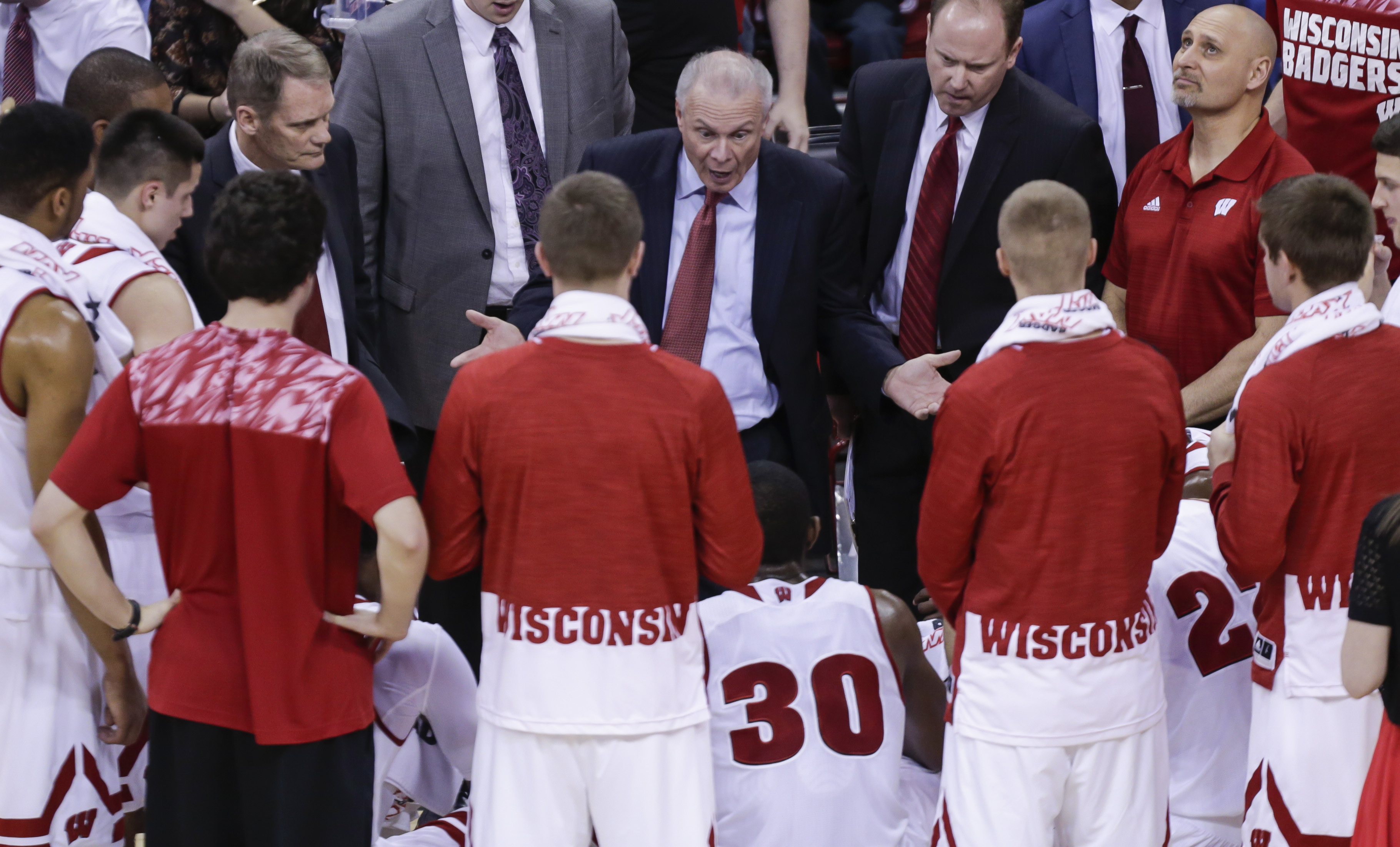 Wisconsin coach Bo Ryan retires after win