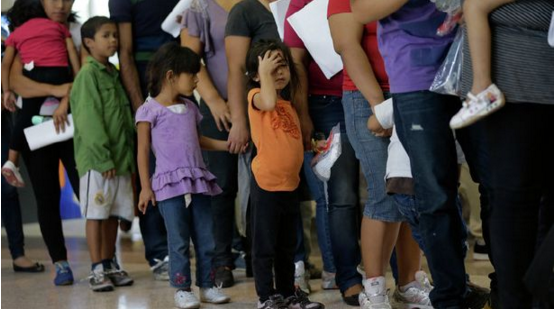 Centroamericanos piden estatus de refugiados para sus hijos