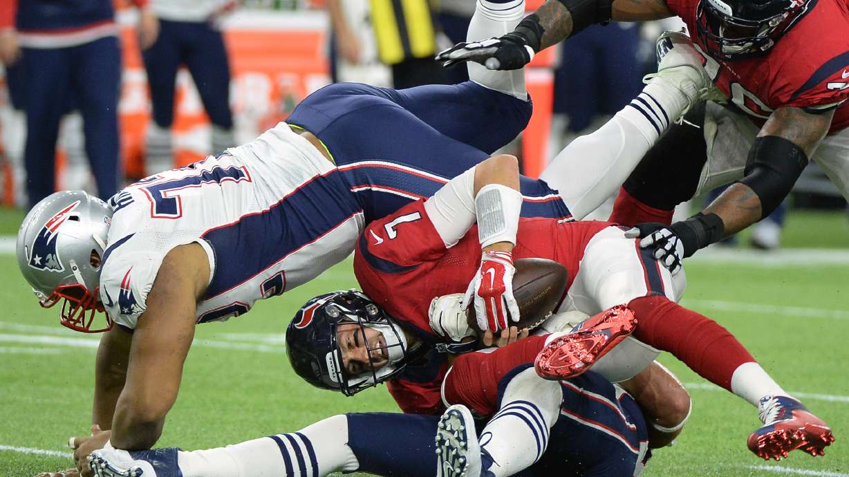Hoyer out for Texans against Colts because of concussion