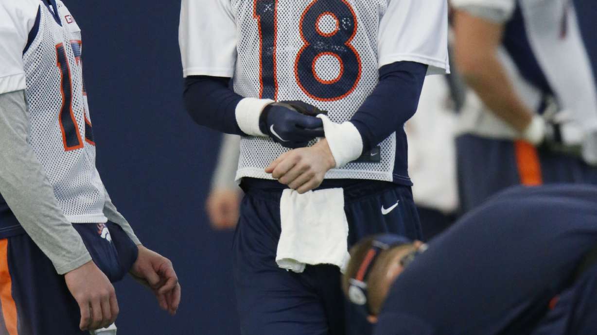 Manning returns to practice, Osweiler still the starter