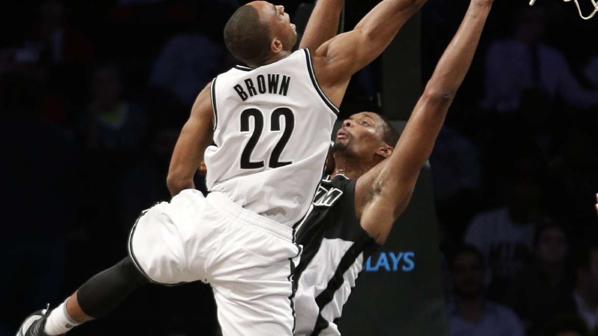 Wade, Heat beat Nets for third straight victory