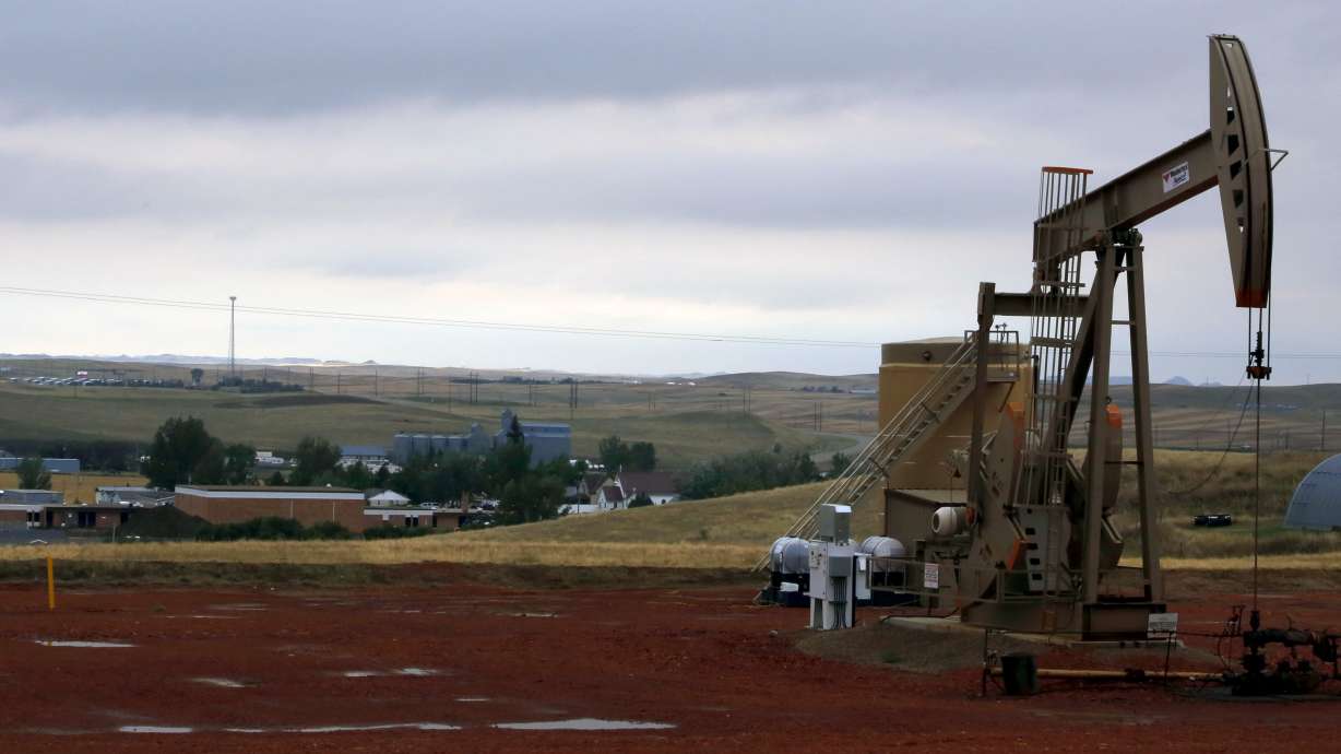 Budget deal bill boosts oil exports, renewable energy