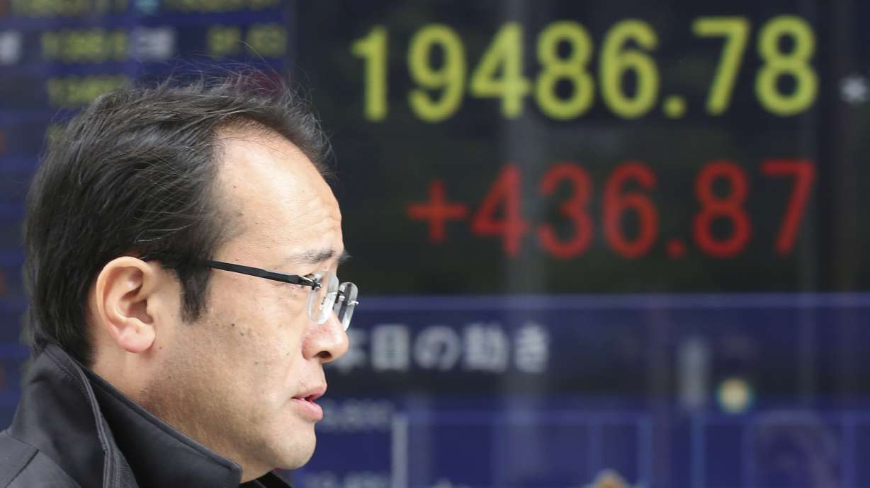 US stocks notch modest gains in early trading; Avon soars