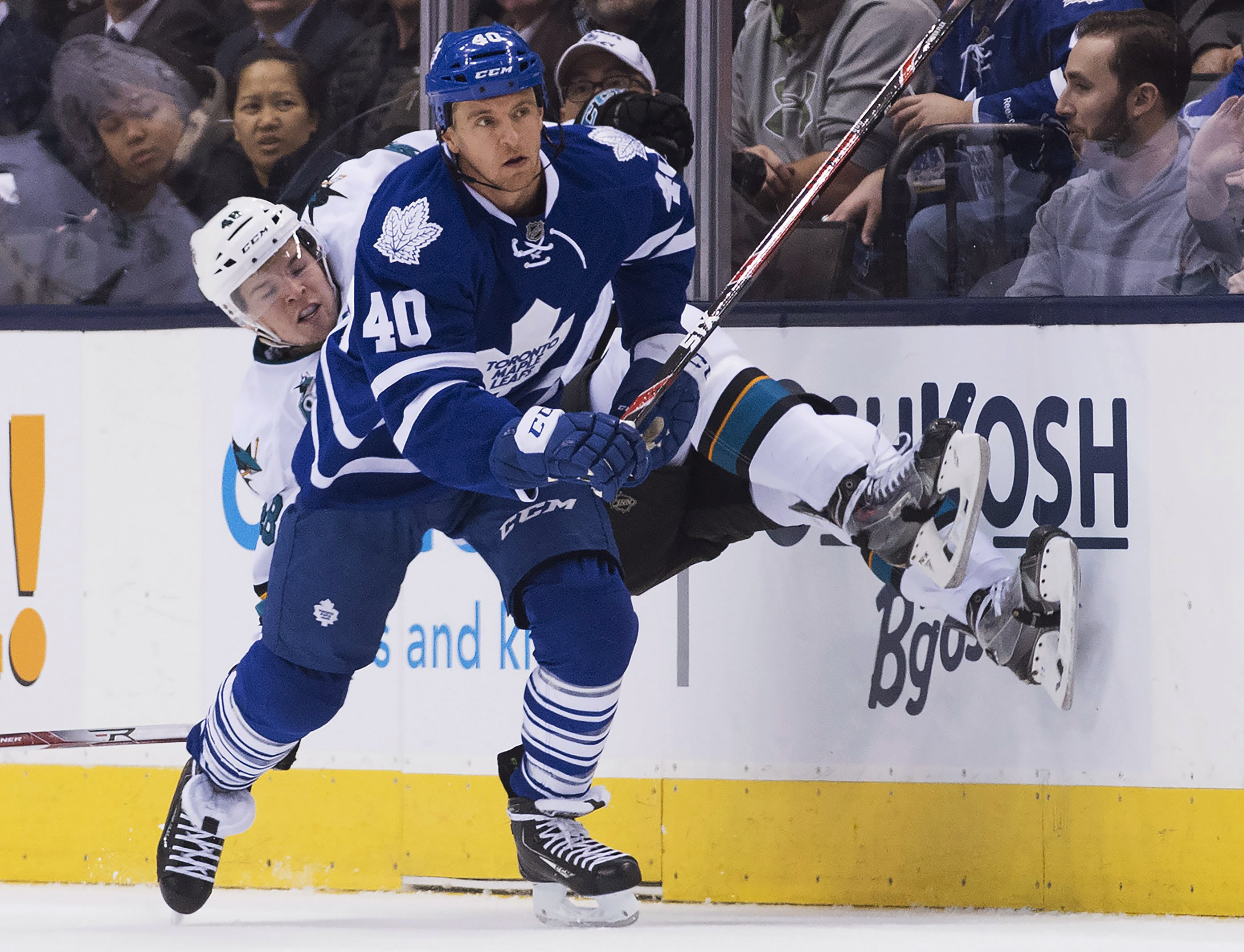 Burns scores in OT, lifts Sharks to 5-4 win over Maple Leafs