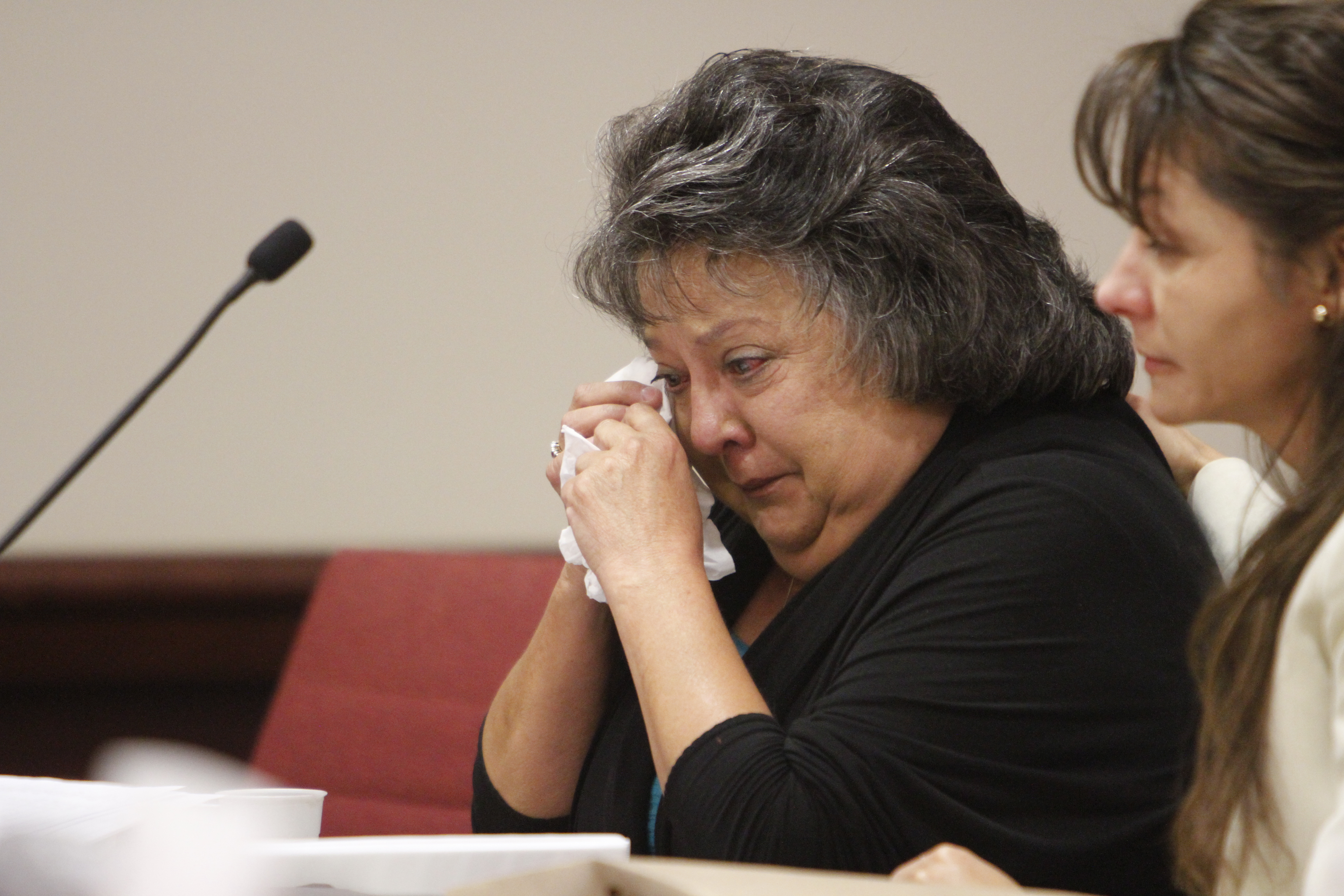 New Mexico official reports to jail for embezzlement term