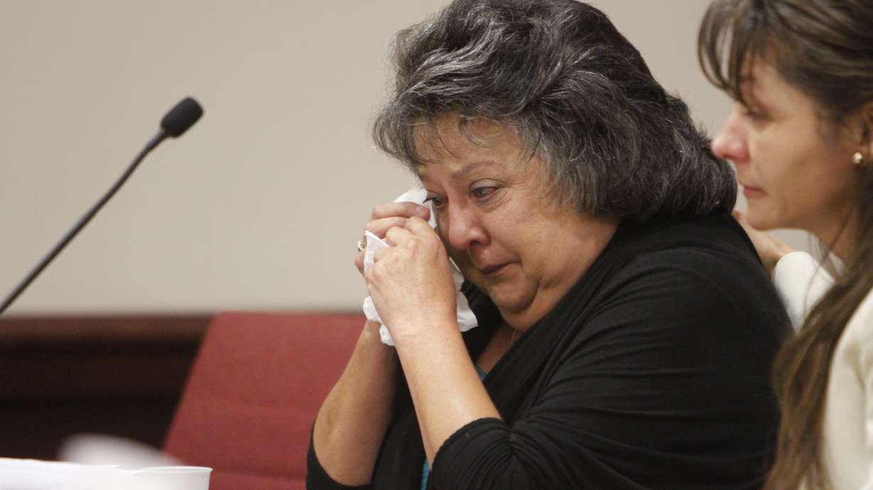 New Mexico official reports to jail for embezzlement term