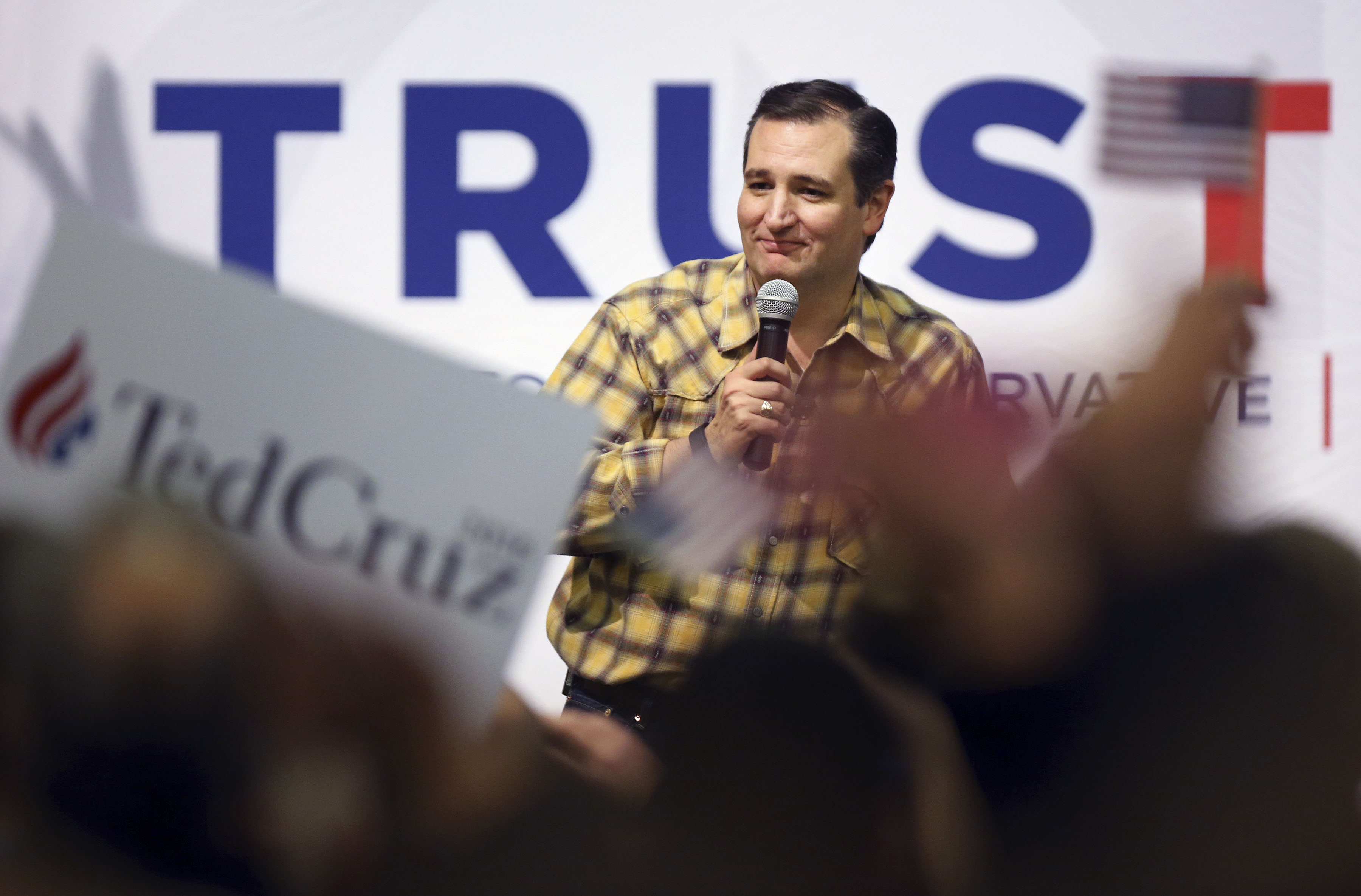 Ted Cruz breaks out Santa Claus to connect with voters