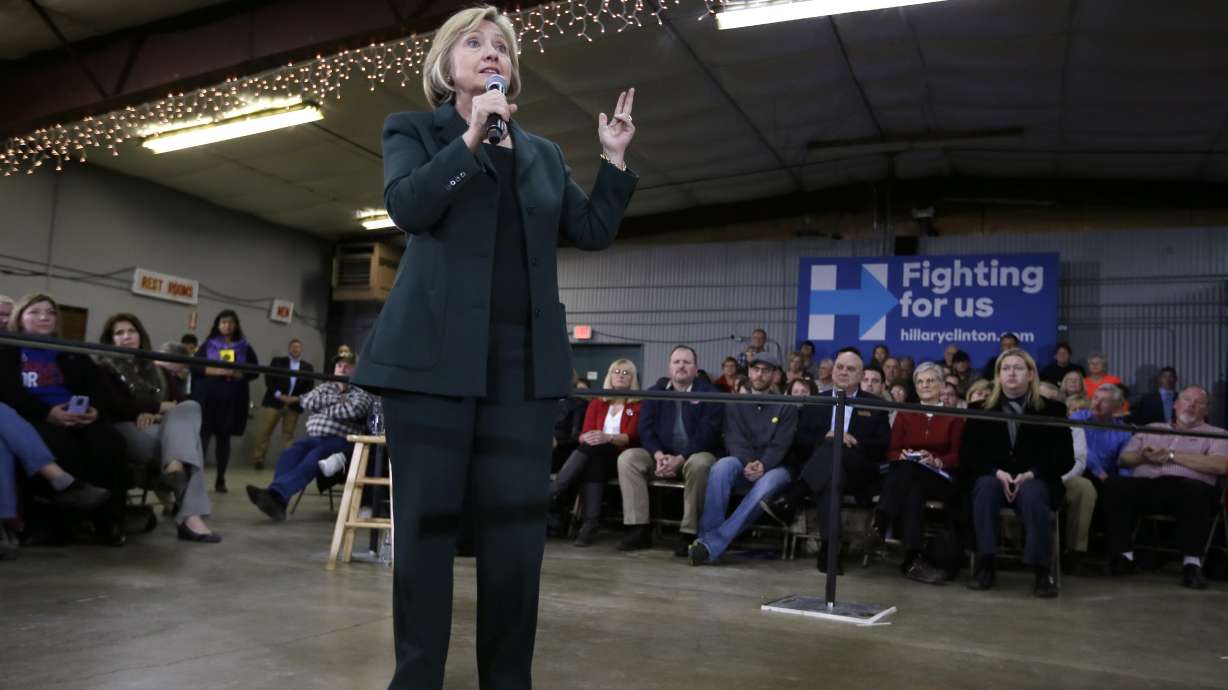 Sanders apologizes to Clinton, supporters for data breach