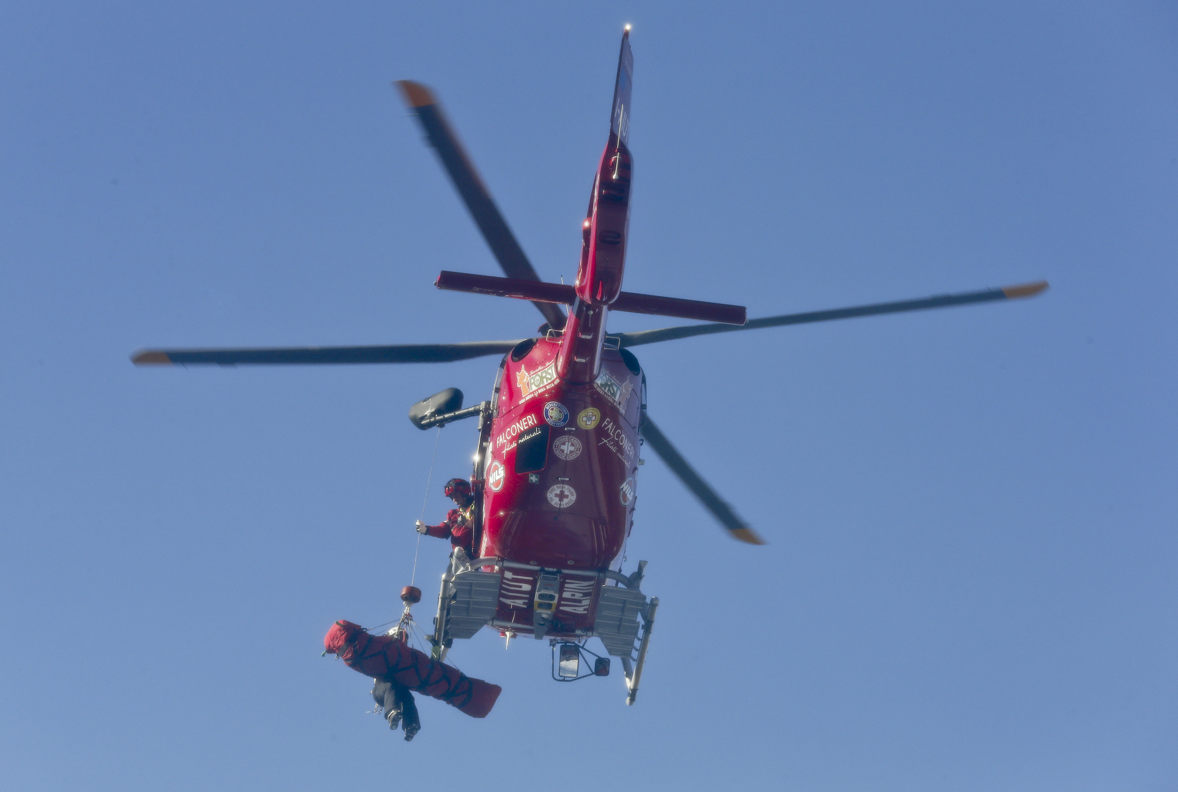 Austrian skier Mayer airlifted to local hospital