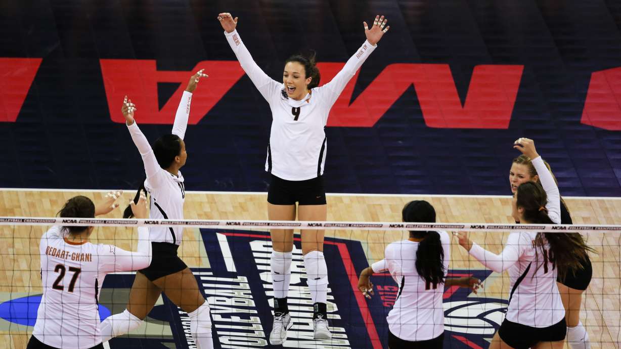 Nebraska sweeps Texas in 3 sets for NCAA volleyball title