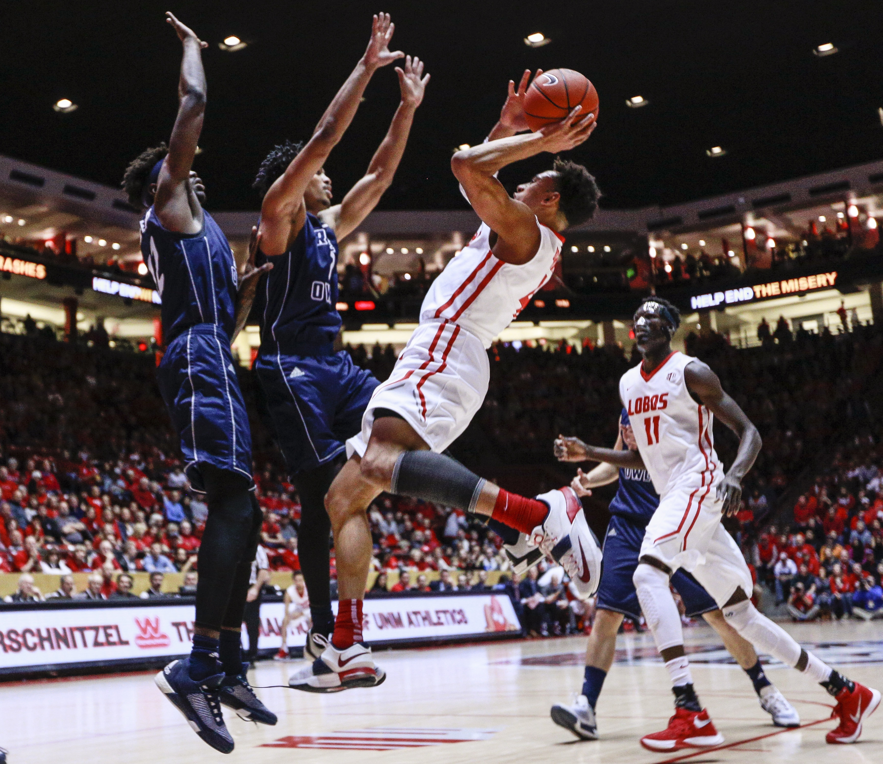 Koulechov's free throw lifts Rice over New Mexico 90-89