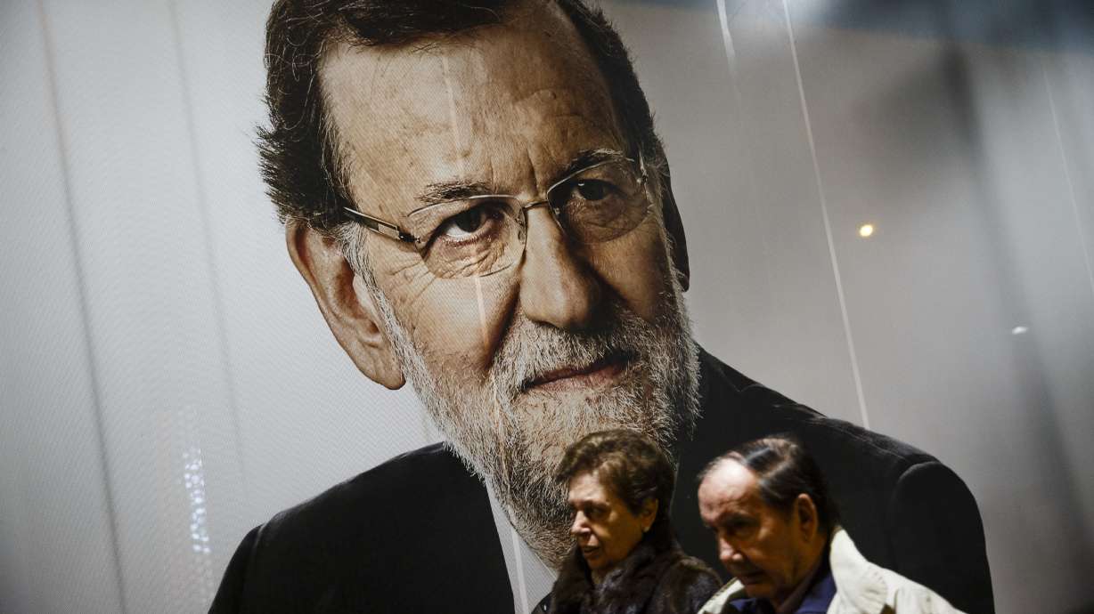 Spain ruling party could be out with big vote for upstarts