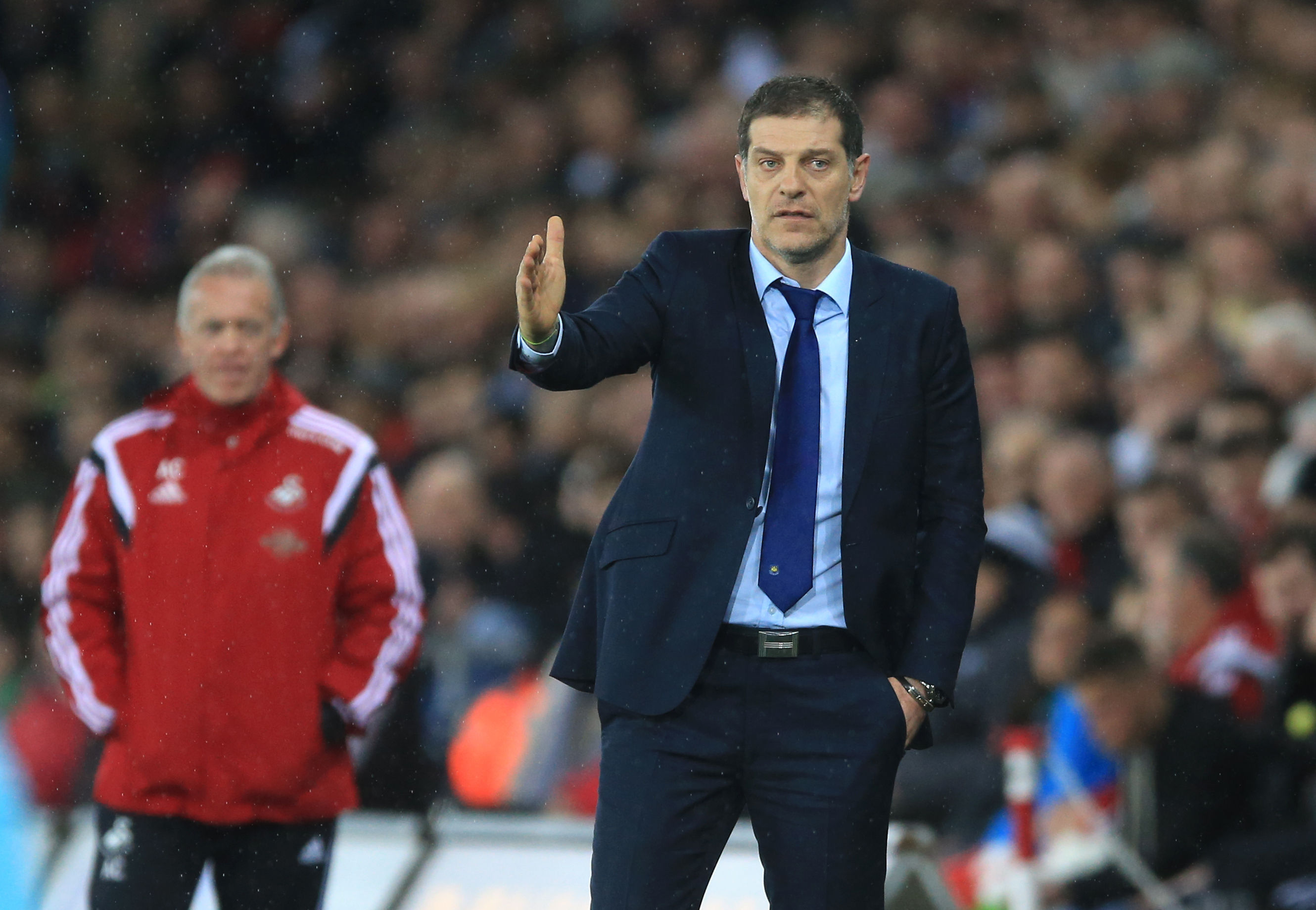 Liverpool loses to Watford, Swansea and West Ham draw