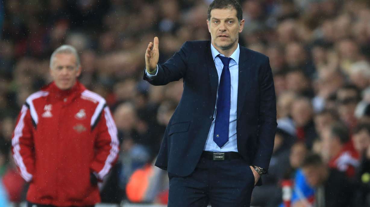 Liverpool loses to Watford, Swansea and West Ham draw