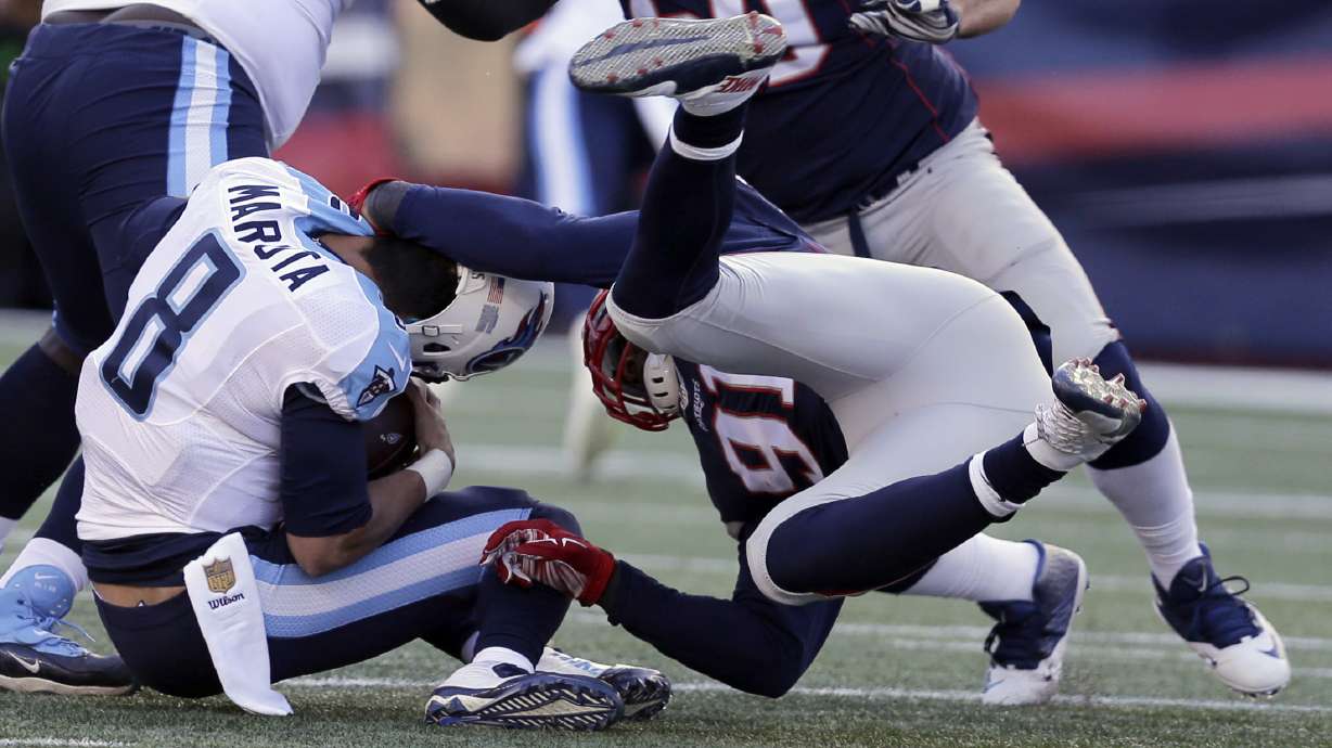 Patriots hold top spot in AFC with 33-16 win over Titans