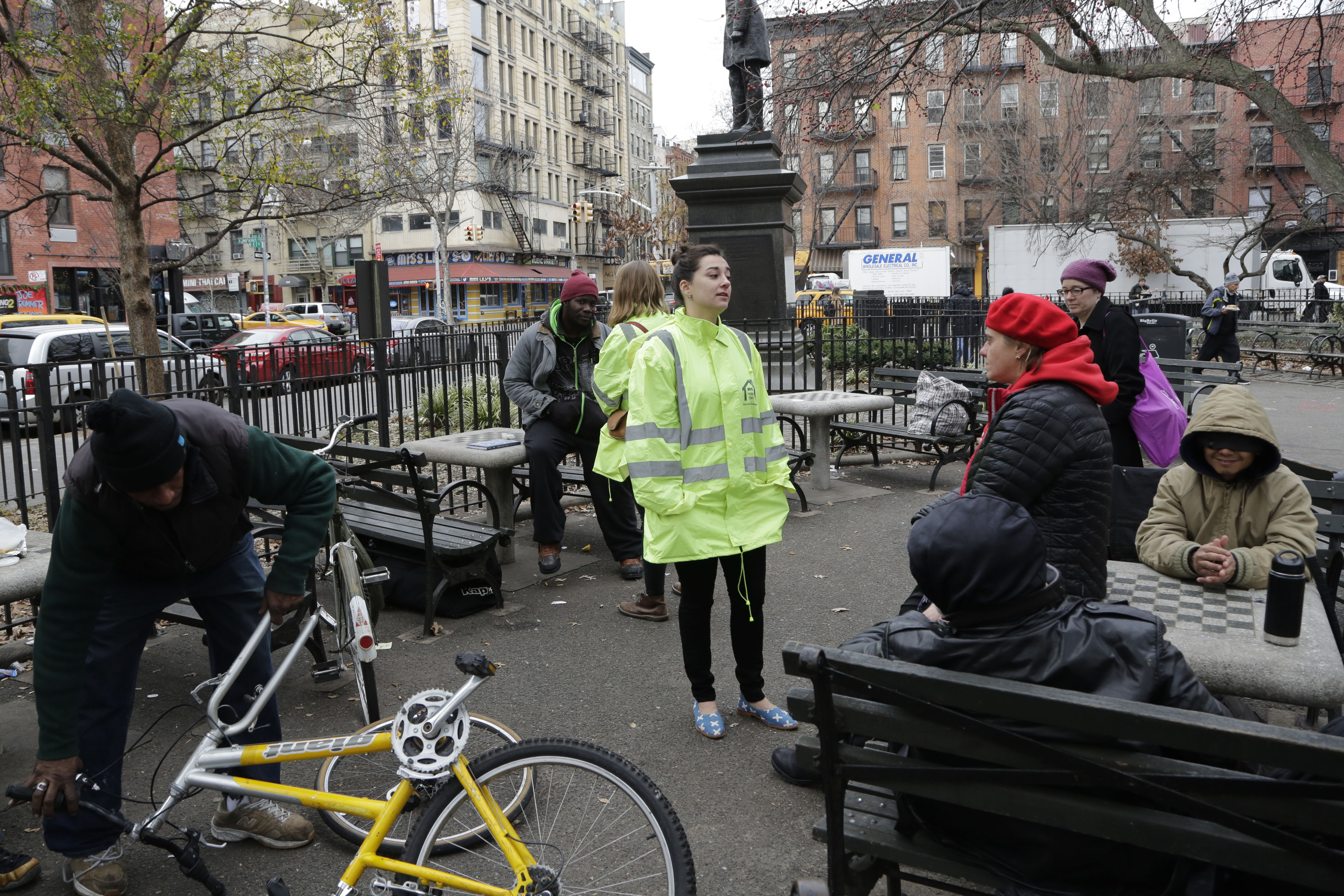 Outreach teams fan out in NYC as 3 homeless prepare to sue