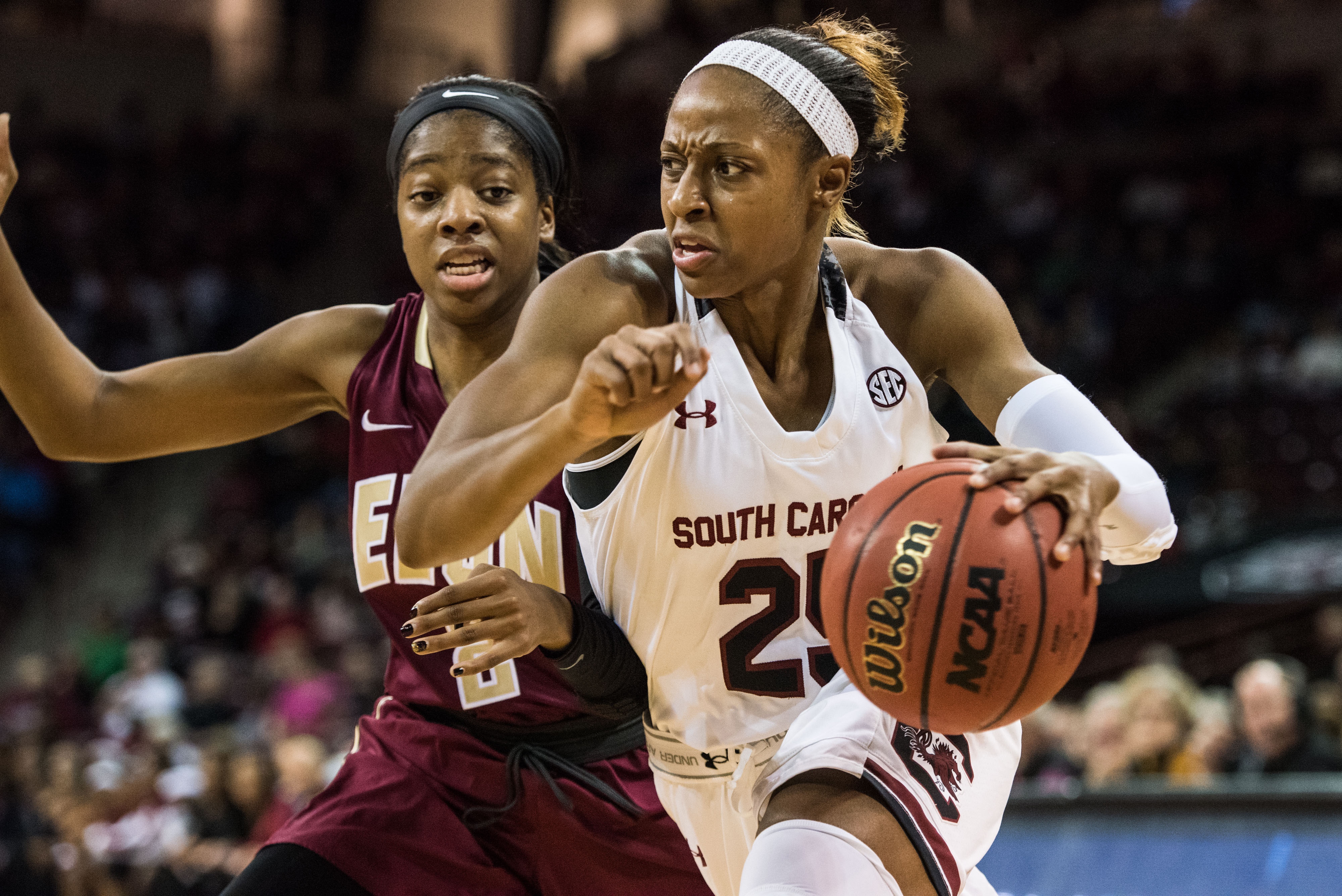 Mitchell's 18 leads No. 2 South Carolina to 78-63 win