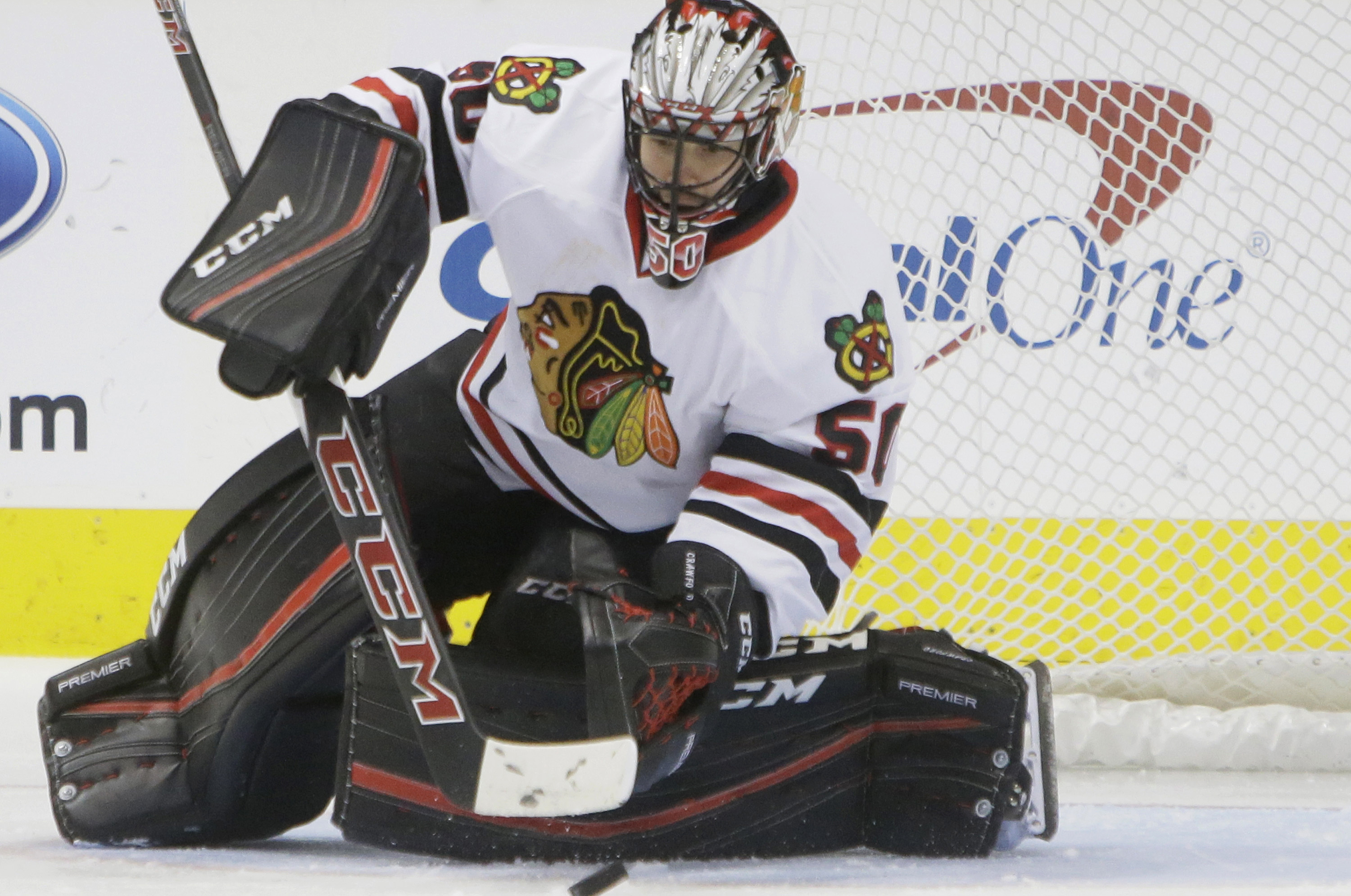 Sharp beats former team, leading Stars past Blackhawks 4-0
