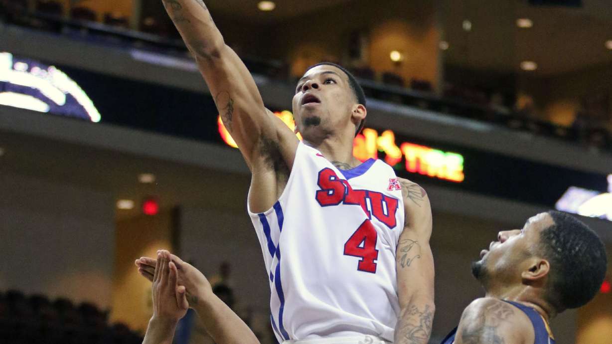 Moore helps No. 18 SMU beat Kent State 90-74