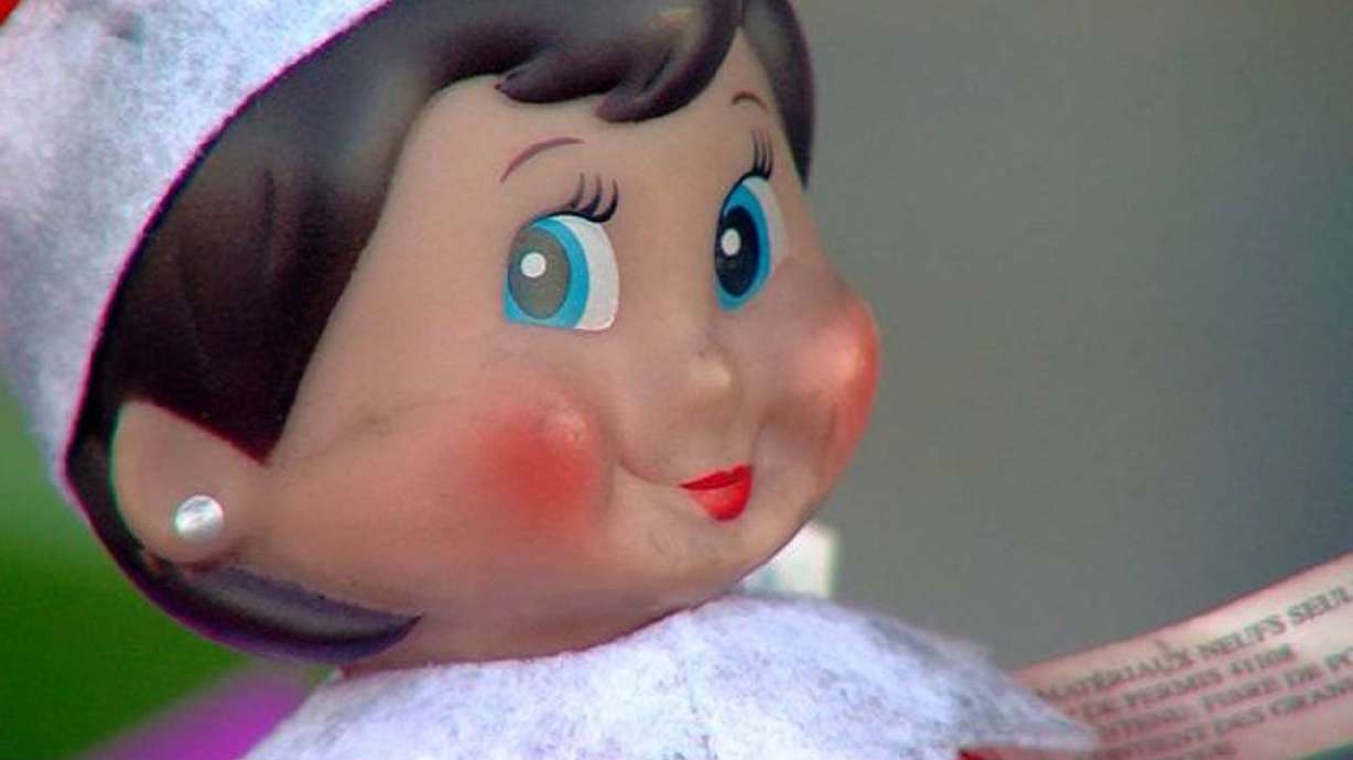 NJ girl calls 911 after touching Elf on the Shelf