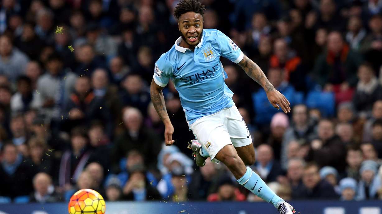 Man City beats Sunderland 4-1; Kompany lasts 9 minutes