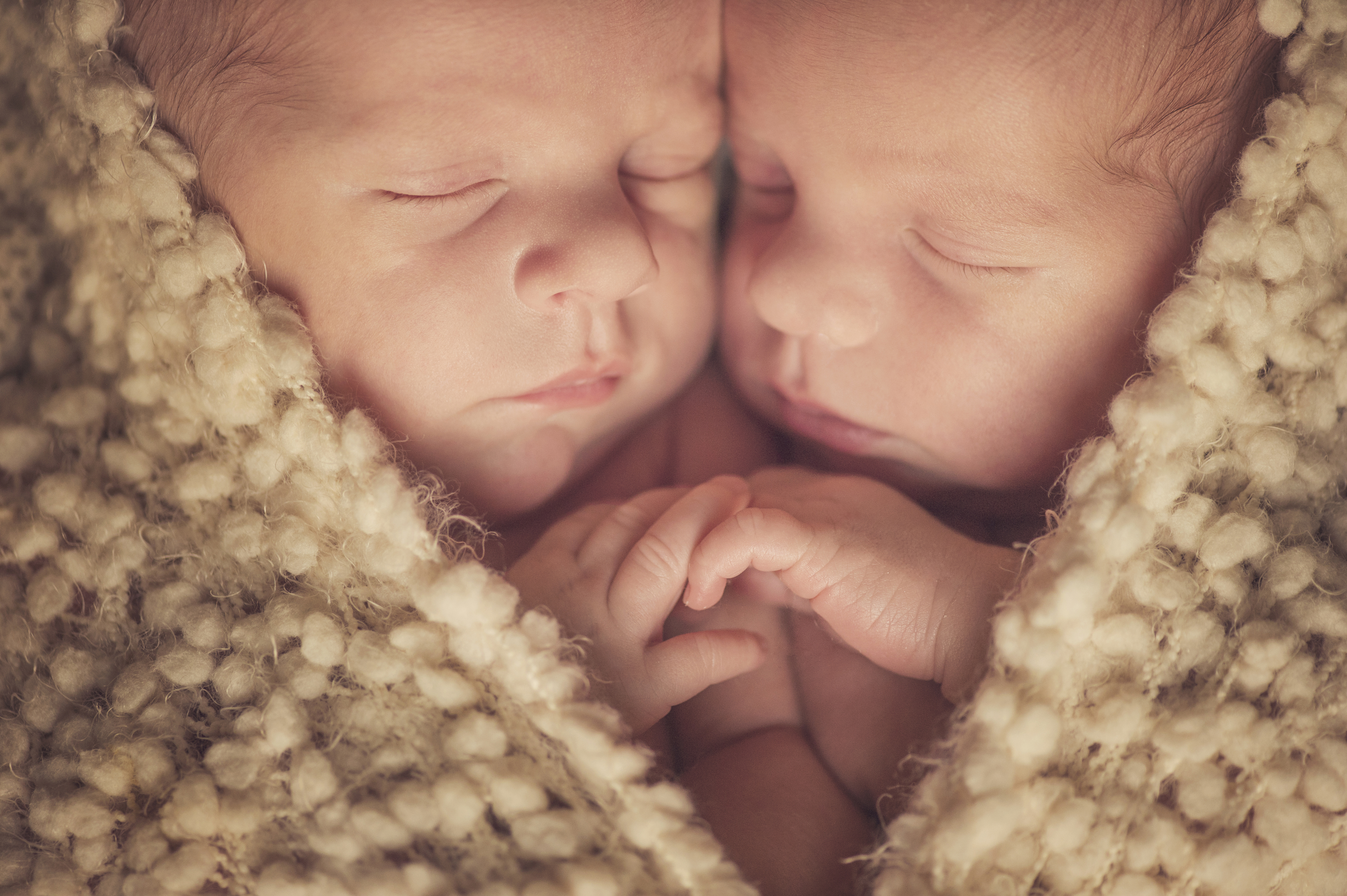US twin birth rate hits record high