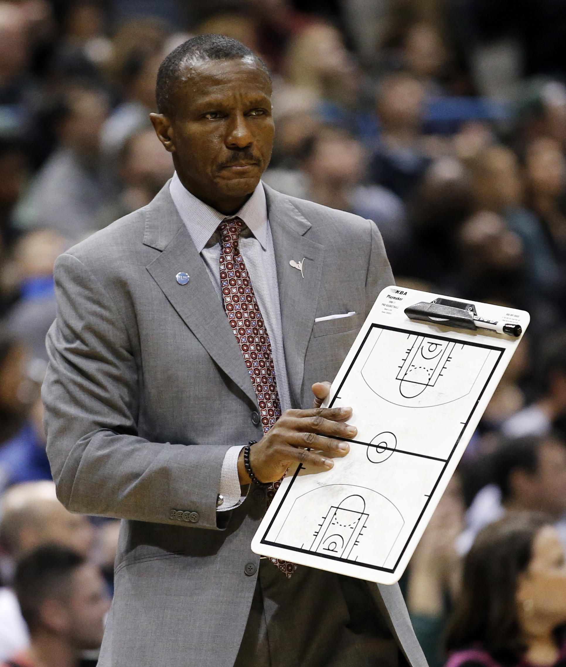Raptors win third straight over Bucks, 111-90
