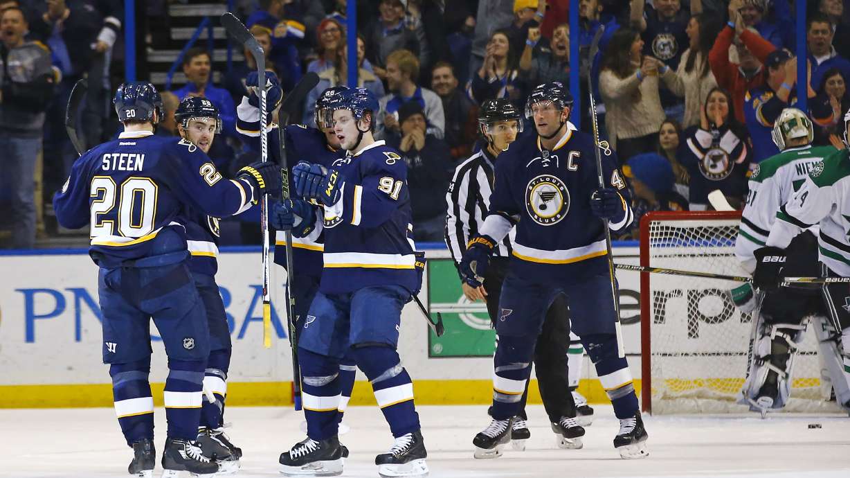 Backes wins it, Blues outlast Stars 3-2 in 9-round shootout