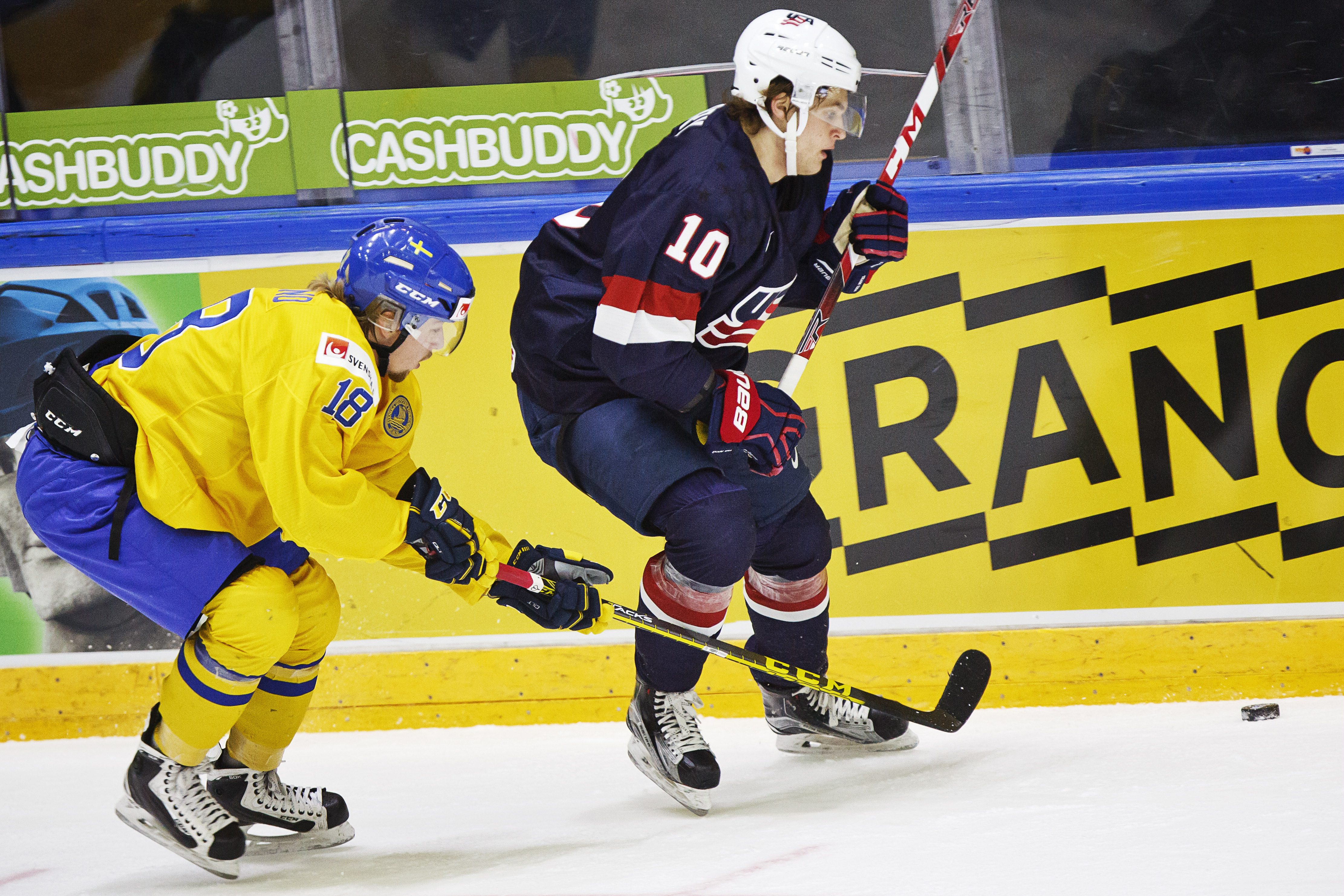 US falls to Sweden 1-0 at world juniors