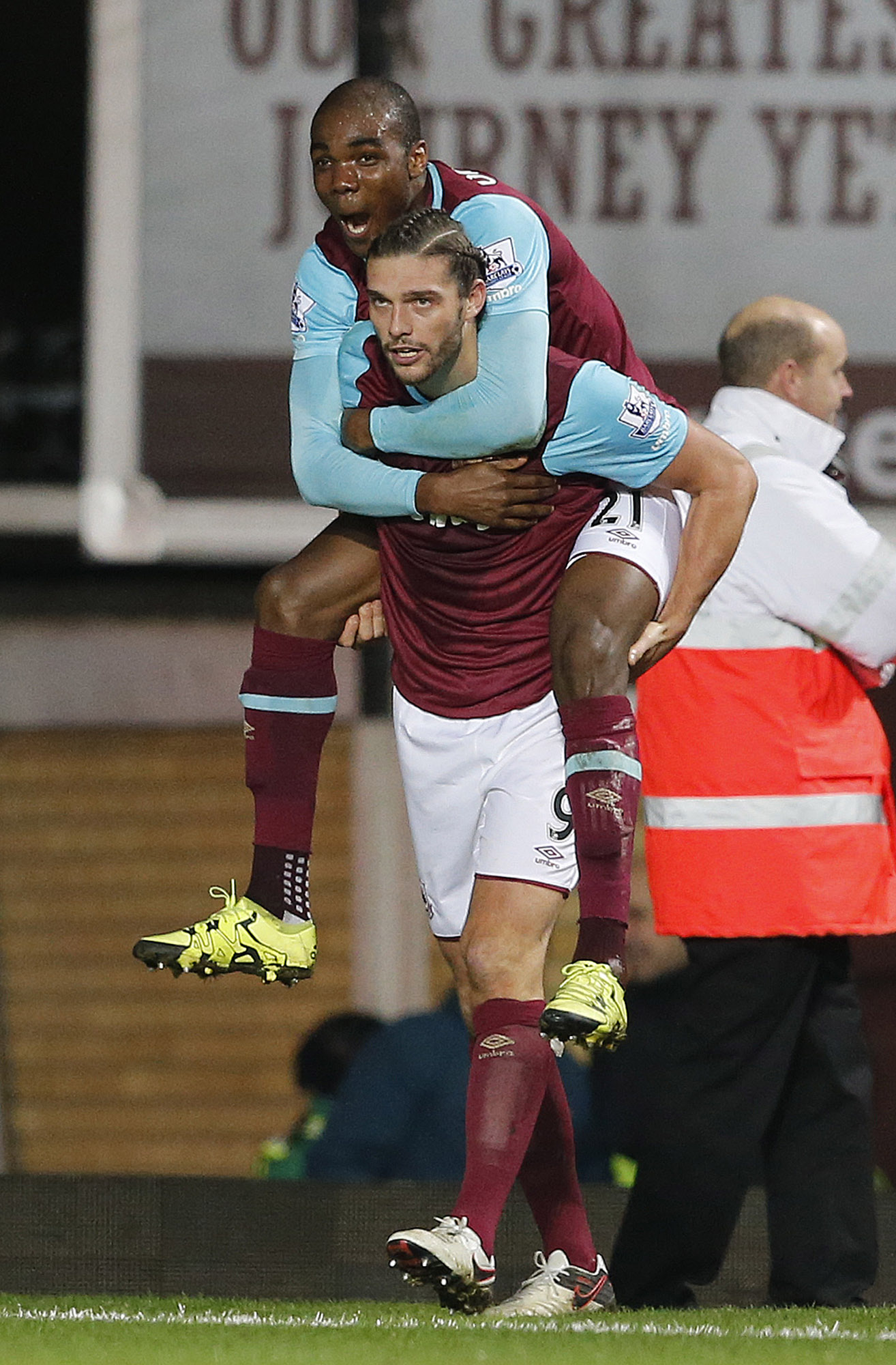 Carroll scores winner for West Ham vs Southampton in EPL