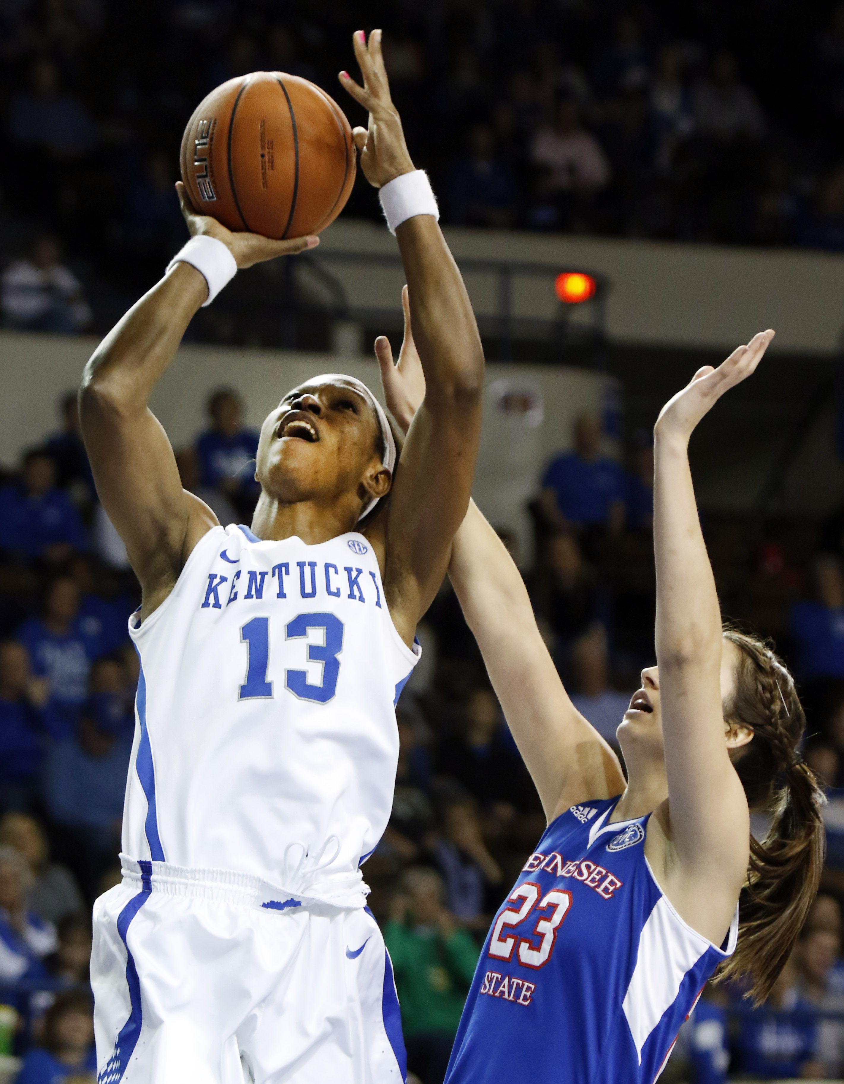 No. 7 Kentucky women beat Tennessee State 81-39