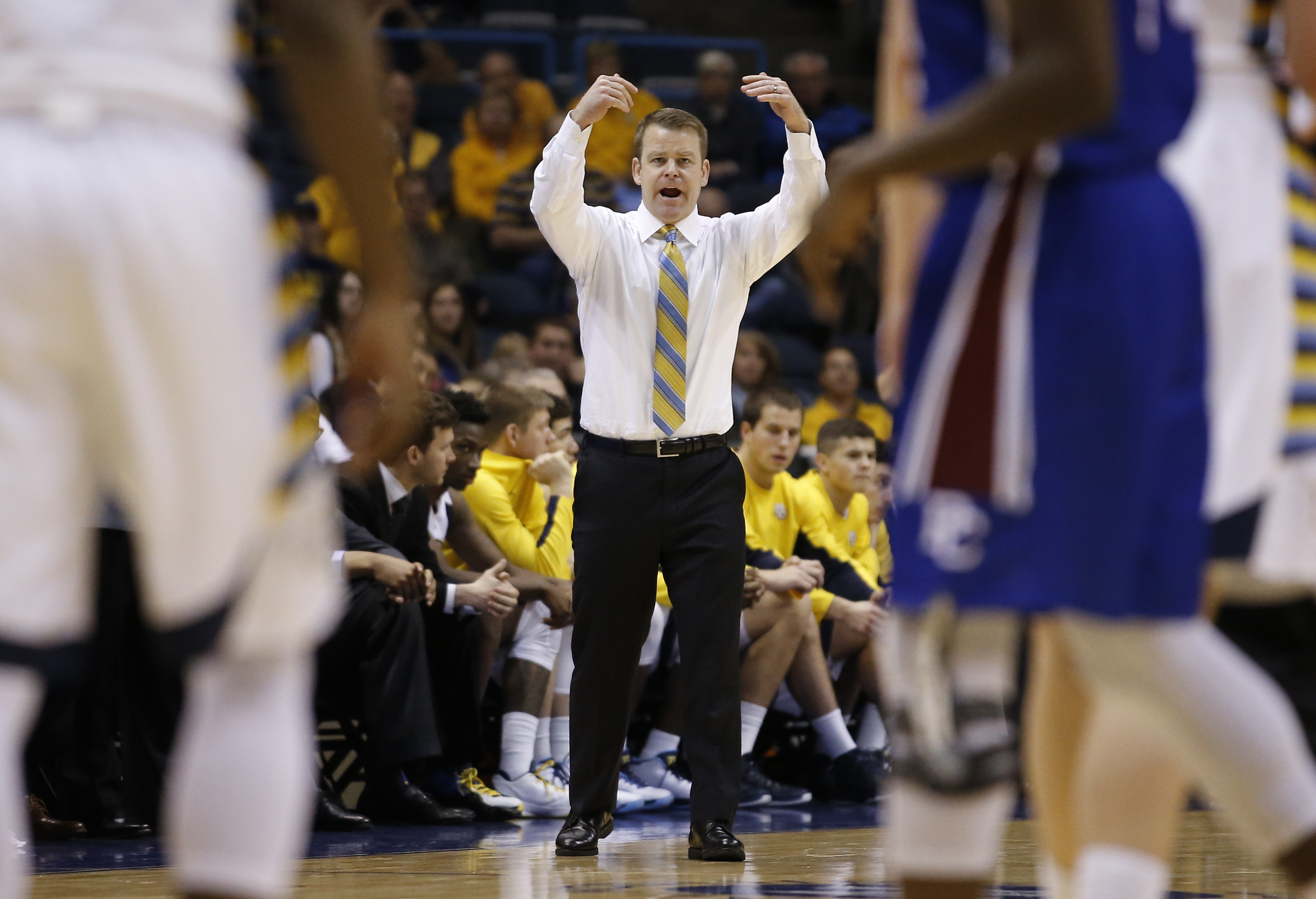 Wojciechowski gets 2-year extension at Marquette to 2022